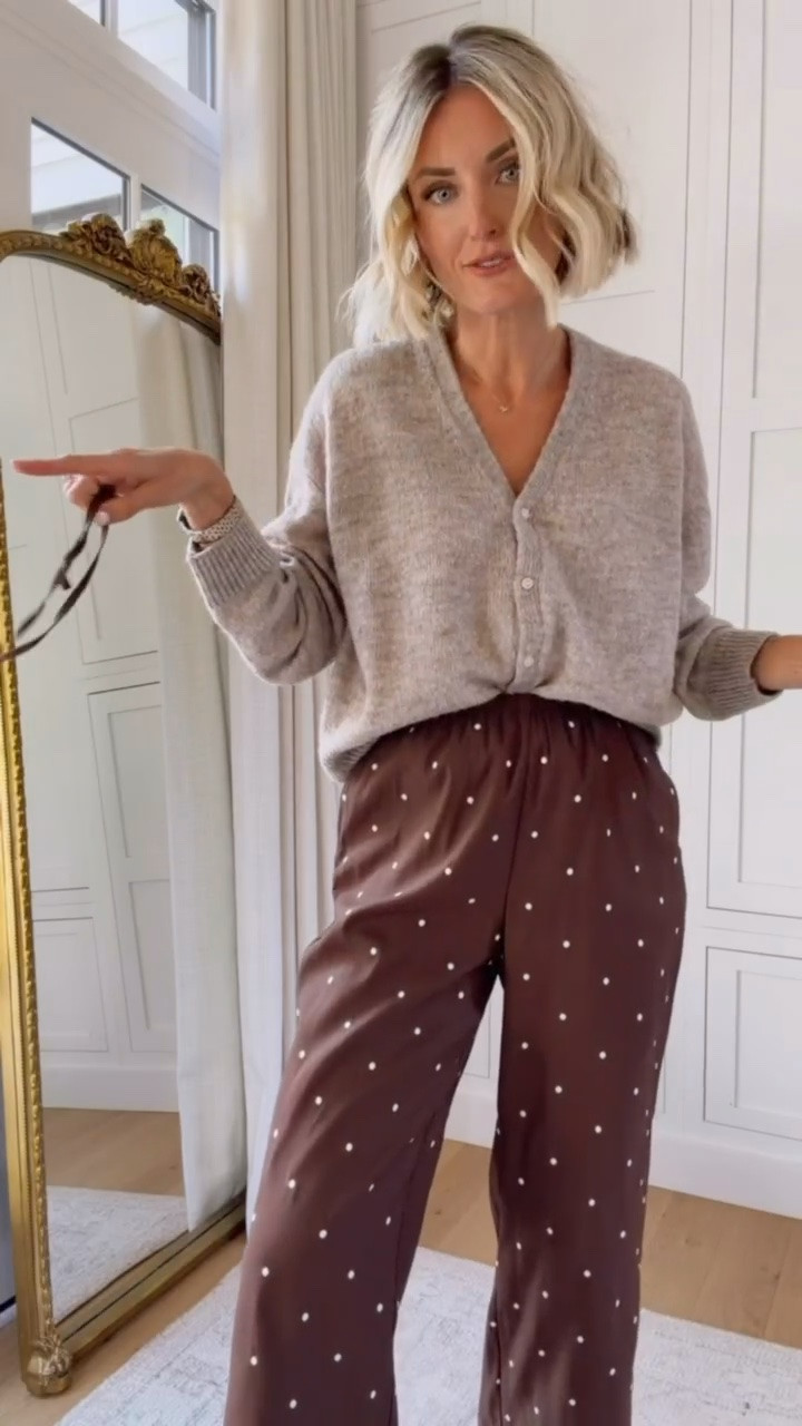 If you know me you know how I feel about strings 😂 I love to cut them off my clothes! I think it just instantly elevates the pieces! Wearing S in cardigan & XS in pants!

Loverly Grey, Target, wide leg pants, cardigan, new arrivals, fall outfit

#LTKSeasonal
