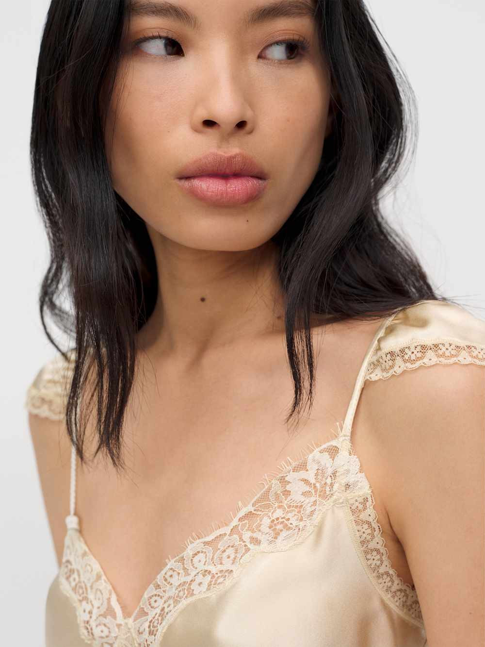 Serafina Silk Top | Reformation (Global)