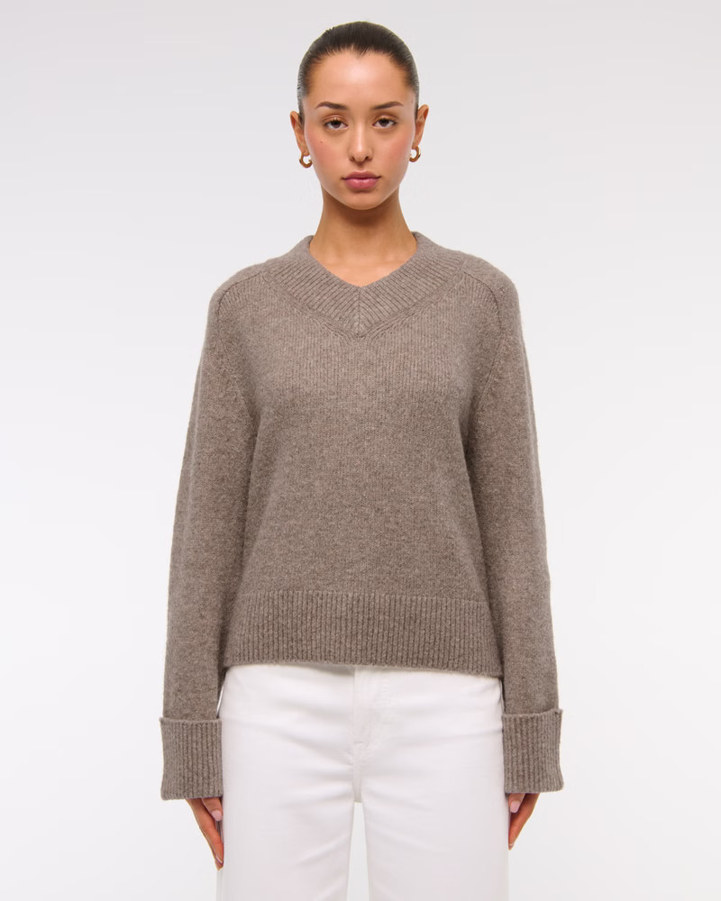 Easy V-Neck Sweater | Abercrombie & Fitch (US)