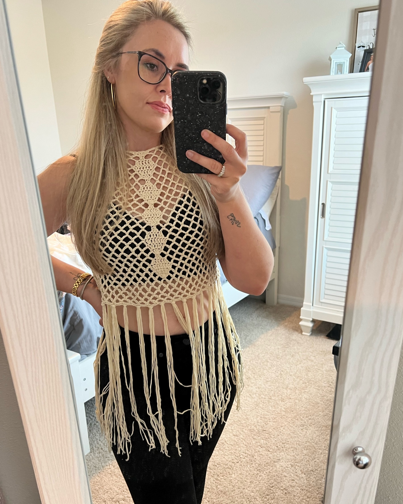 Daisy Jones Vibes require hoop earrings 🌼 

#amazonfashion #expressjeans #festivalstyle #crochettop #bohostyle #simplestyle #neutralstyle

#LTKFestival #LTKtravel #LTKstyletip