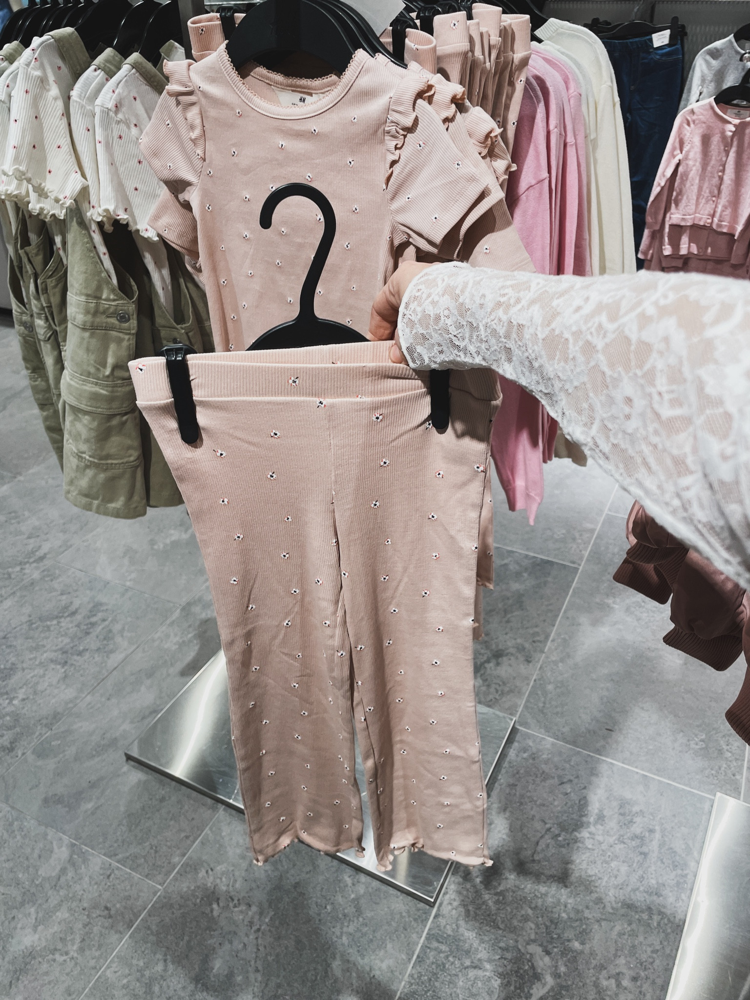 H&M, H&M kids, H&M new arrivals. Spring, new arrivals, H&M kids sets, matching sets, kids matching set, kids 2 piece set, girls 2 piece set, 2 piece outfit, girls matching set

#LTKkids #LTKfamily #LTKstyletip