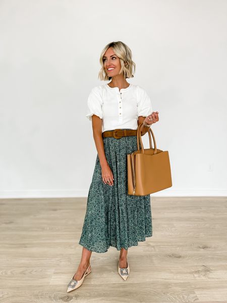 Teacher outfit idea! I am wearing an XXS in the skirt and XS in the top! 

Loverly Grey, workwear finds, work outfit, teacher outfit

#LTKstyletip #LTKFind #LTKworkwear