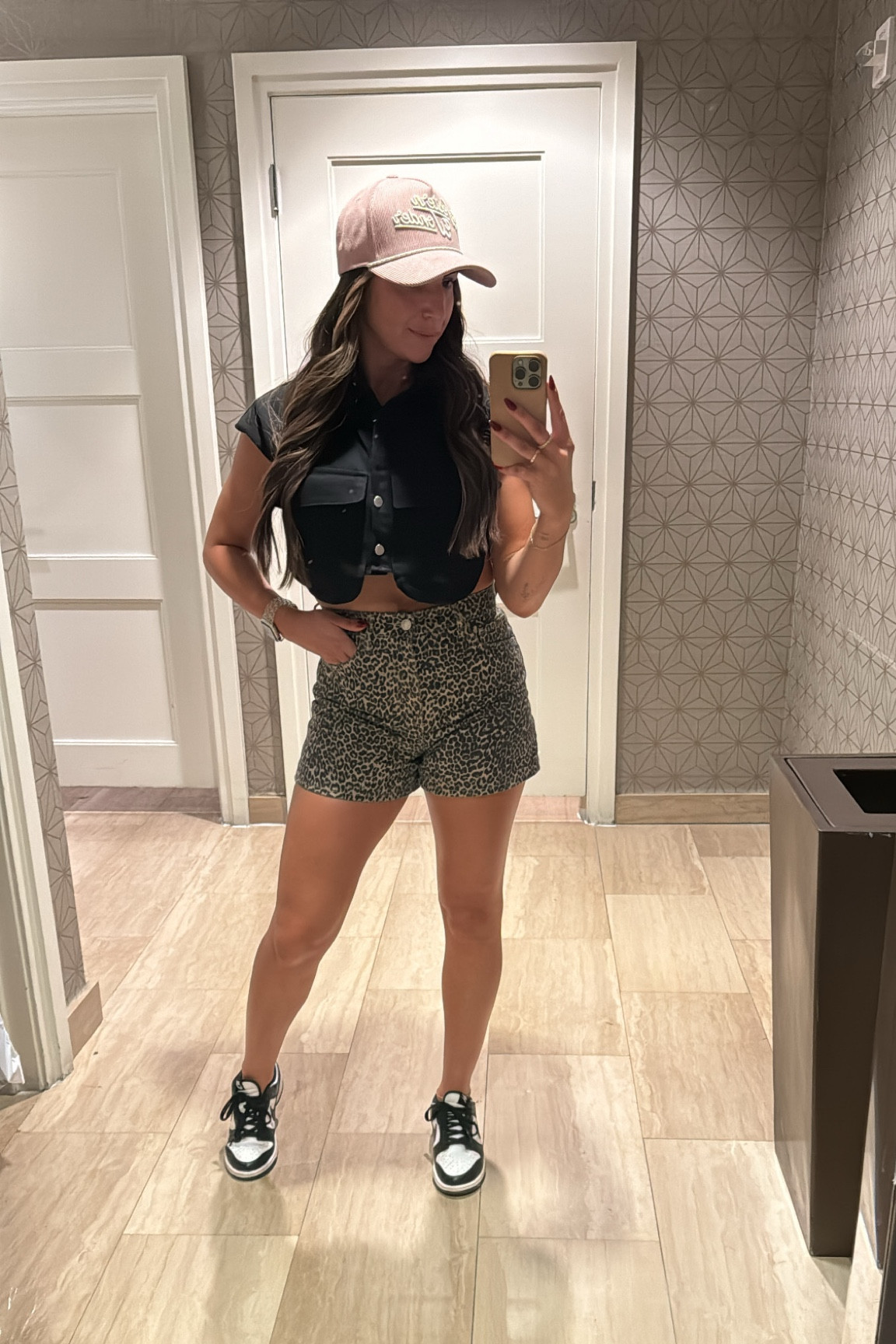 Travel outfit home from Nash ⚡️

#LTKFindsUnder100 #LTKFindsUnder50 #LTKMostLoved