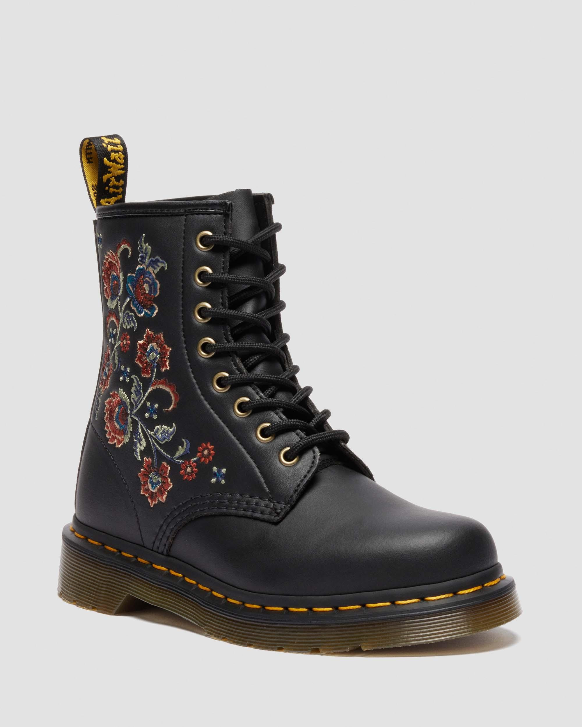1460 VONDA TF in Black | Dr. Martens | Dr. Martens