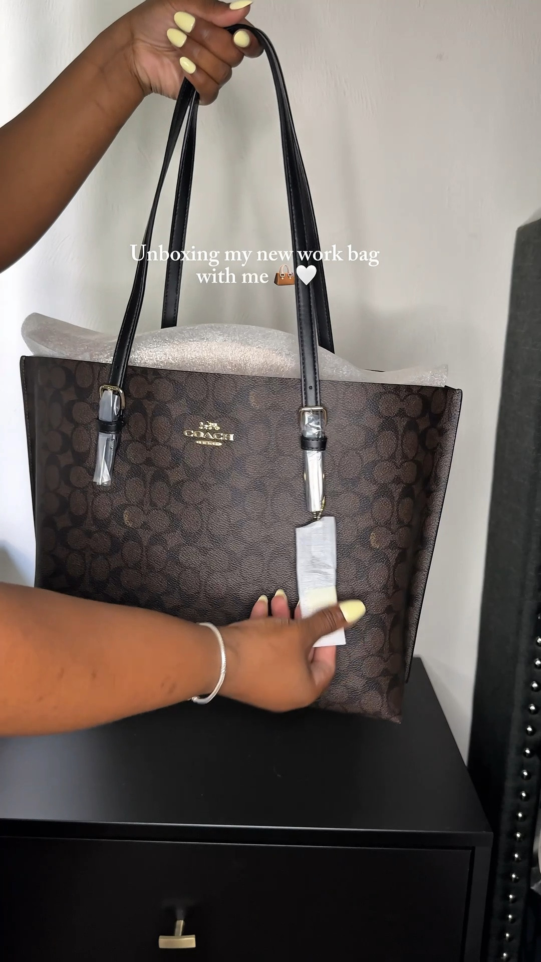 new work tote 👜🤍 
bag name : Mollie tote
@CoachOutlet

#LTKWorkwear #LTKItBag