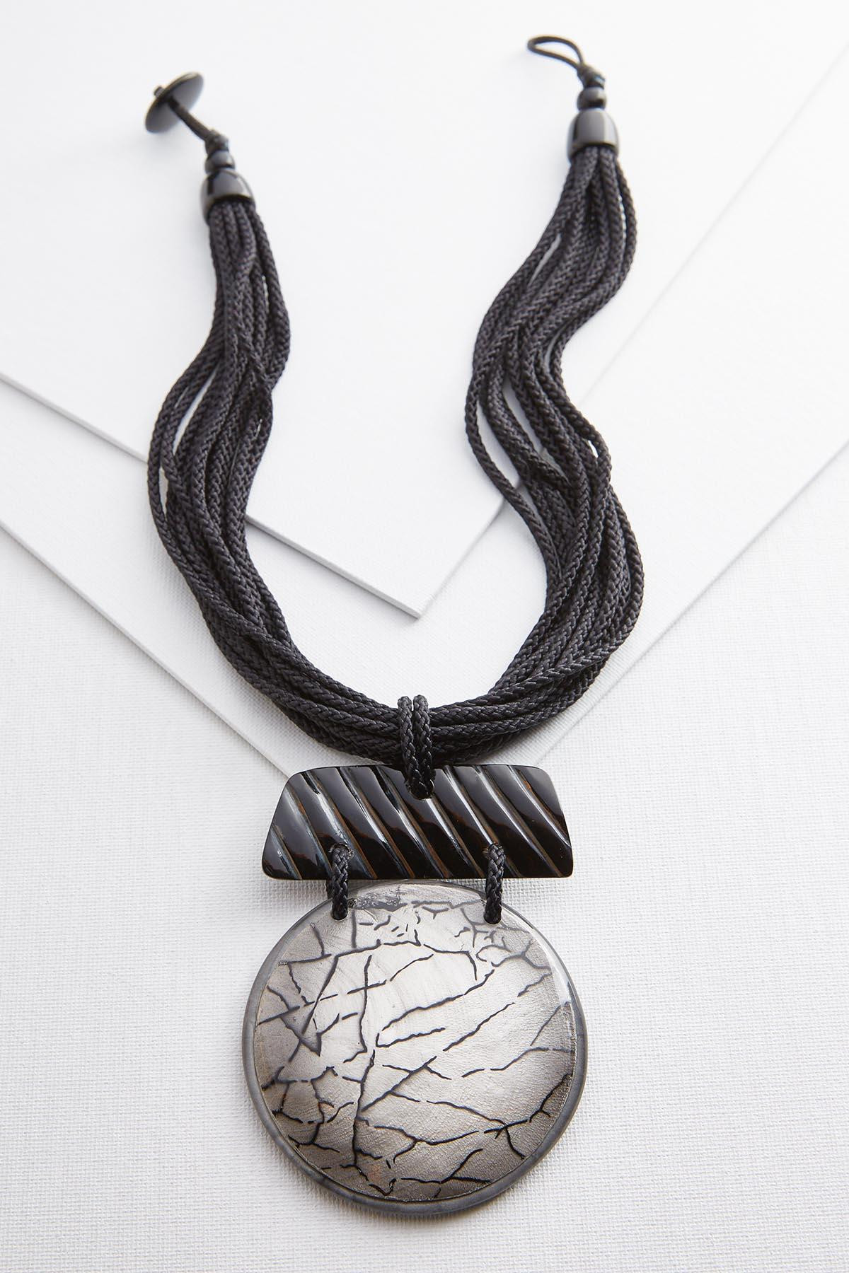 crackle lucite pendant necklace | Versona