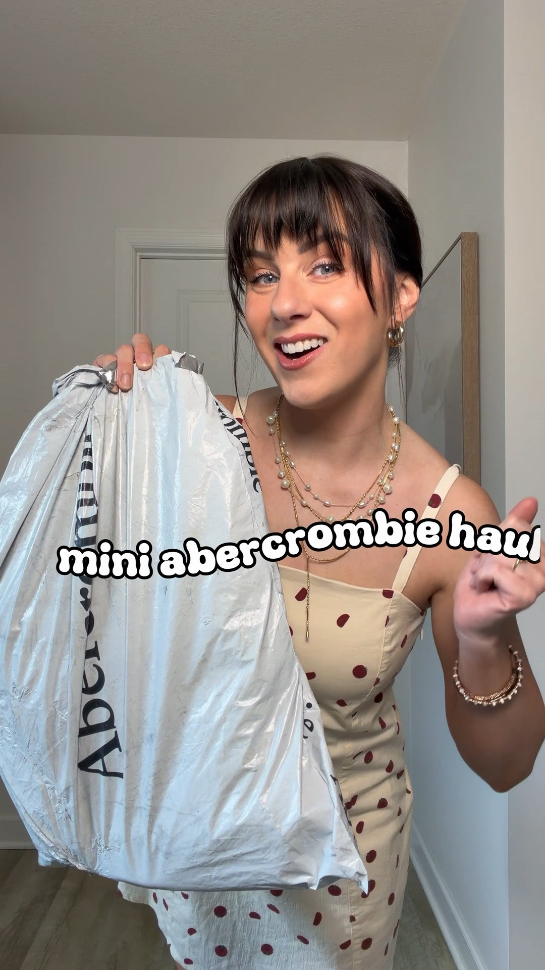 Mini Abercrombie haul all 20-40% off PLUS add’l 15% off with code AFSUMMER 🌻✨🌞 

SP skort dress
S tank - need xs, runs big 
27 mid rise shorts (sized up one)
26 short denim jeans & regular in linen blend 

Summer outfits | summer dresses | concert outfits