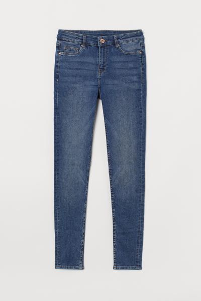 5-Pocket-Jeans aus superstretchigem, gewaschenem Denim. Modell mit normaler Bundhöhe und supersc... | H&M (DE, AT, CH, NL, FI)