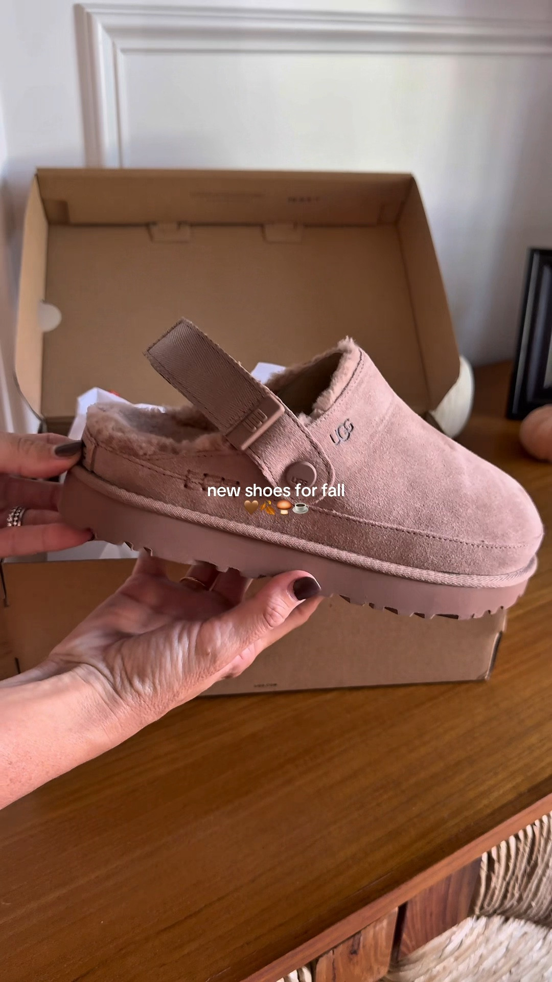 Obsessed with these new shoes!! I sized up a half size - & ordered the color Rocky Oak



Ugg, fall shoes, Ugg slippers, slides, Nordstrom, fall outfit 

#LTKStyleTip #LTKSeasonal