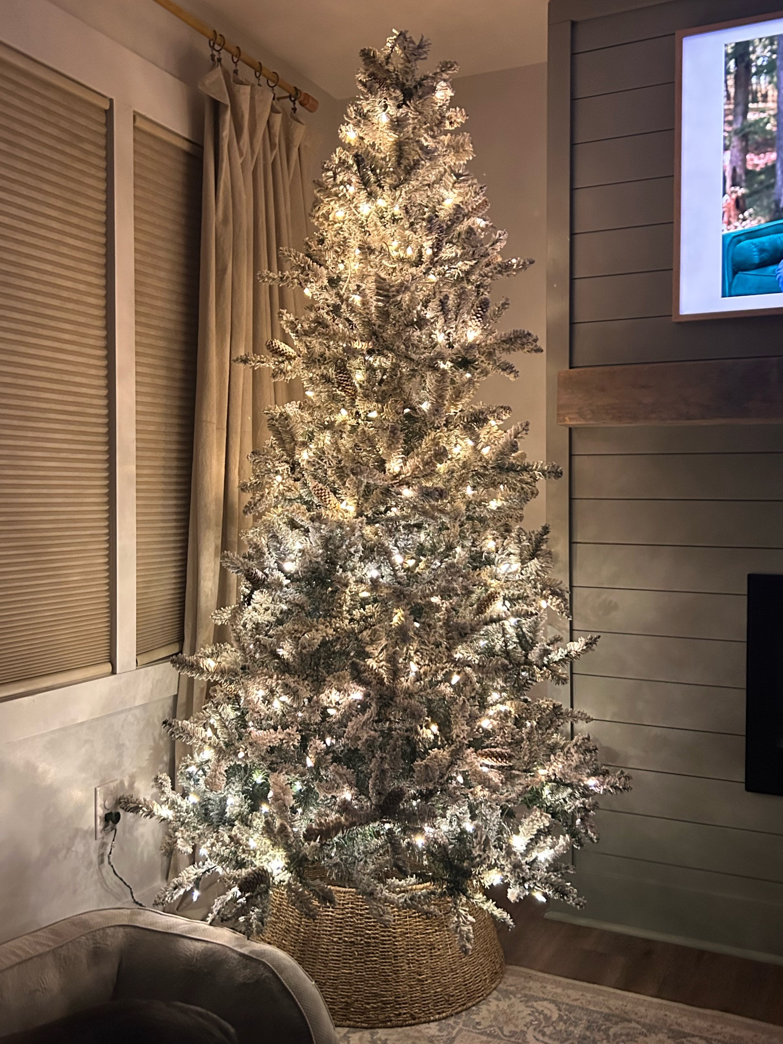 The tree by itself is almost as magical as it is when decorated 💕I got this tree 3 years ago and I’ve linked the closest one I could find! Looks like this linked one is actually better than mine haha 

#LTKHoliday #LTKHolidaySale #LTKSeasonal