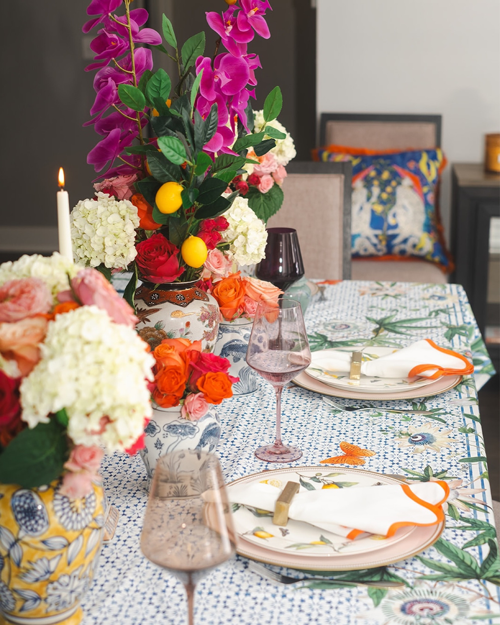 Currently browsing colorful setups and praying for spring 🌷🪻🙏🏼

Photography by @lifeinthemagichour 

Interior design & floral design by me 💞

#tablesetting #tablescape #floraldesign #springtablescape #grandmillennial #grandmillennialstyle #maximalism #maximalistinteriors #colorfulhome