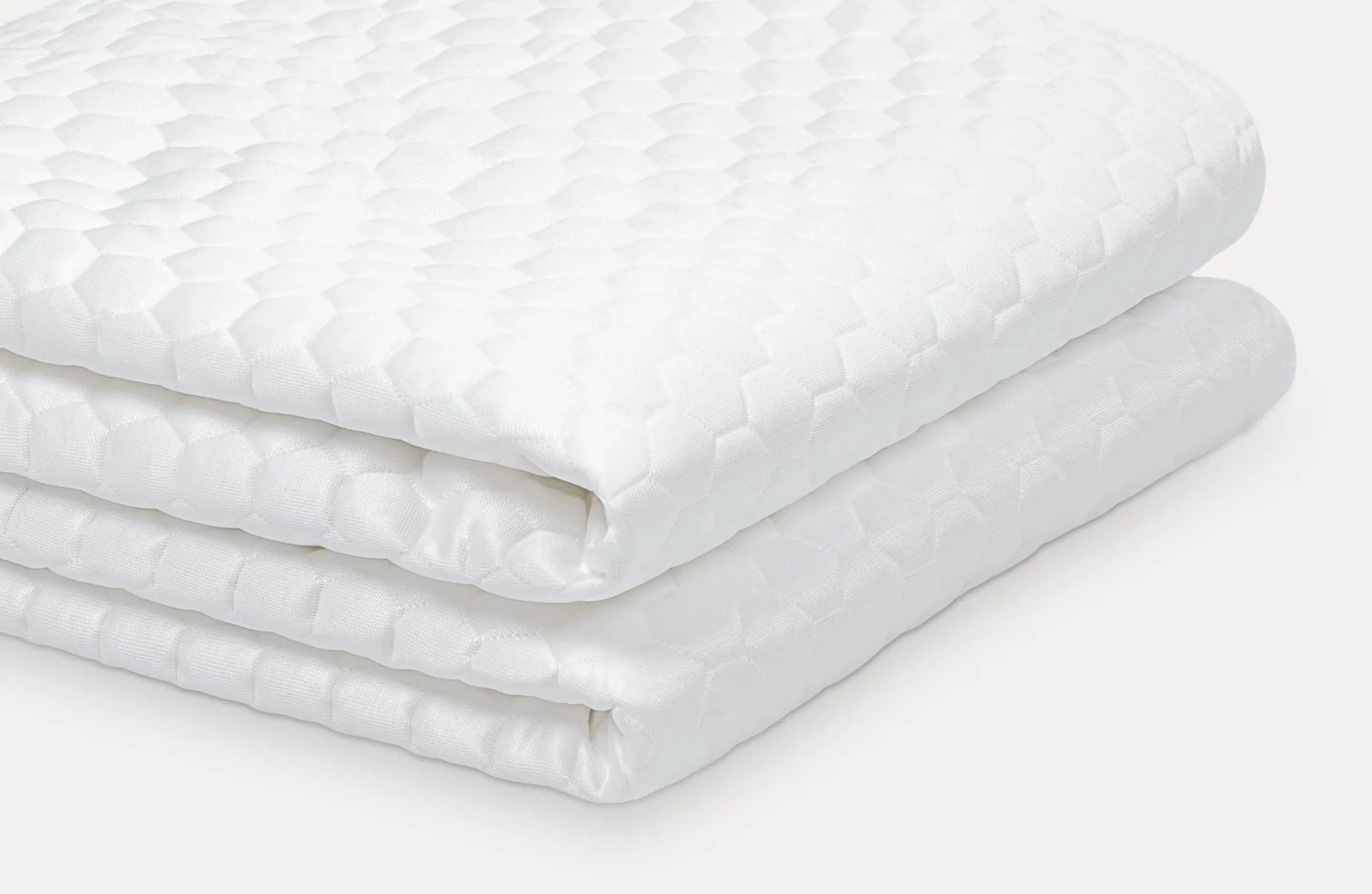 Ultra Cool Mattress Protector | Leesa Sleep