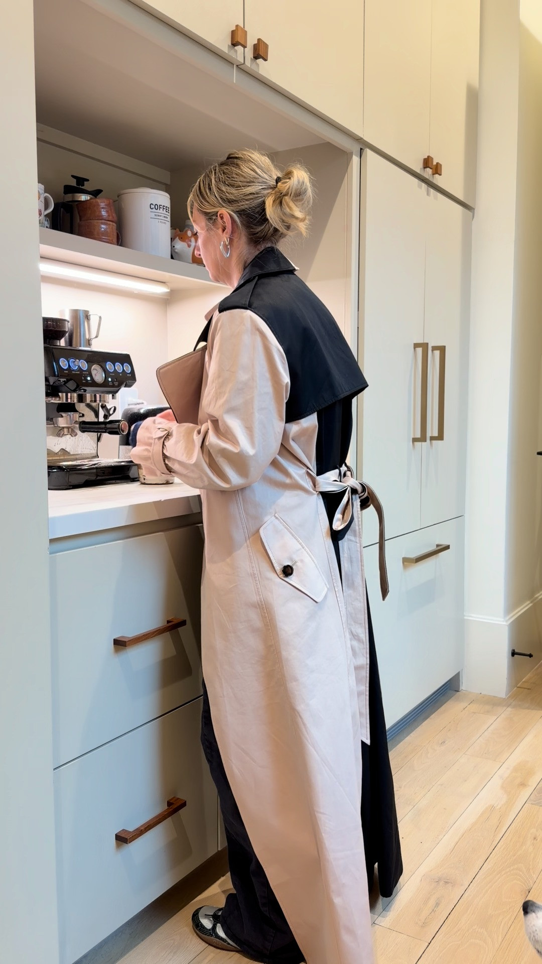 A little mix and match of navy and black! Same jeans and sneaks...different day. 

PS My coat is old Alice + Olivia and sold out, but d*mn is it good...I added one from Rails thats similar. 

 #LTKgrwm #LTKmomlife #LTKWorkwear