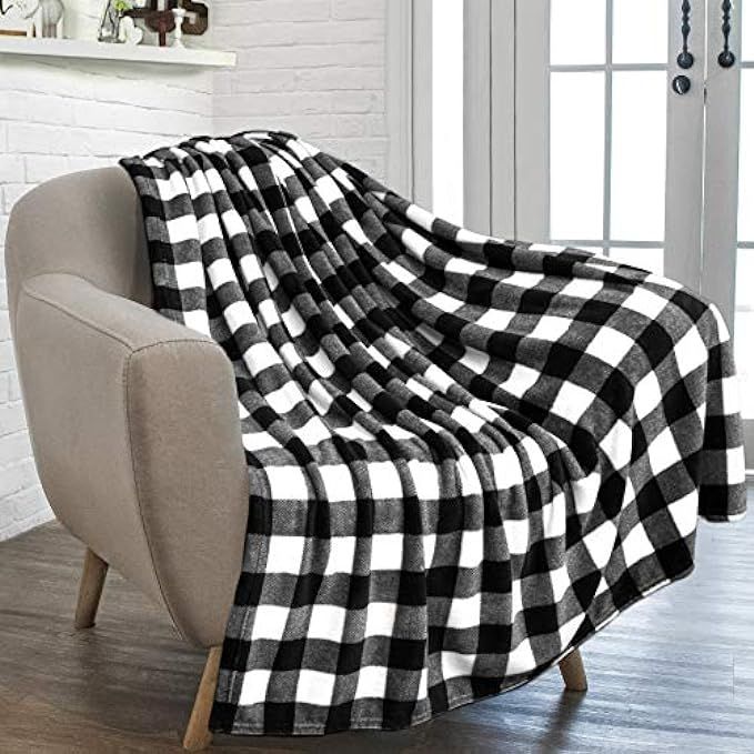 PAVILIA Flannel Fleece Throw Blanket Sofa Couch | Super Soft Velvet Plaid Pattern Checkered Decorati | Amazon (US)