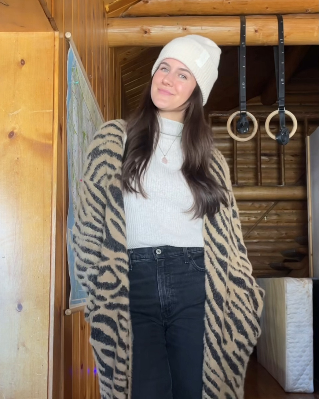 30 days of winter outfits🤎

similar items are listed to recreate this fit!
#LTKwinter #winterstyle #winterfashion