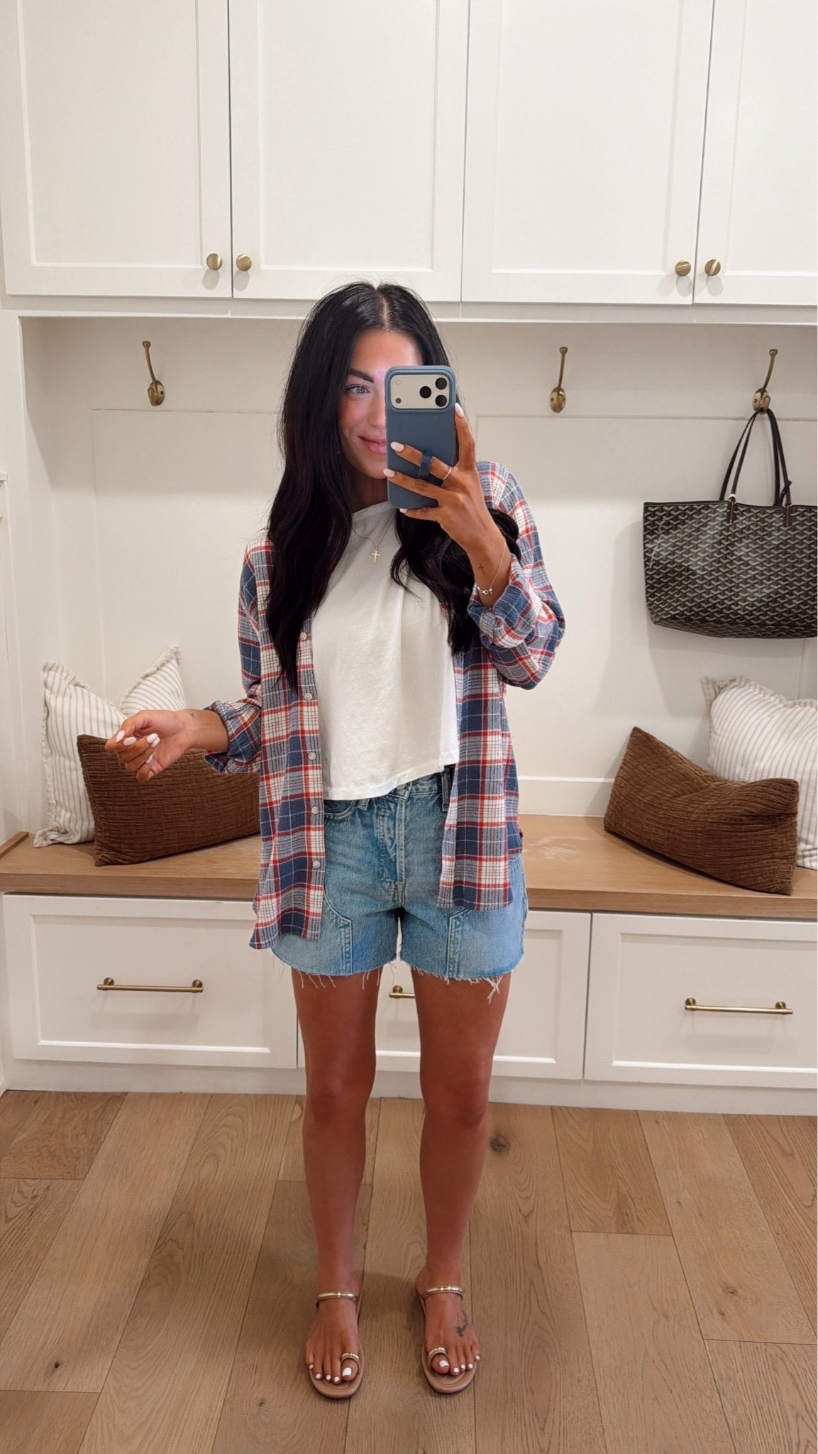 Obsessed with this little casual outfit from Target for the summer!

Summer outfit
Denim shorts
Flannel 
Target fashion
Livingmybeststyle

#LTKgrwm #LTKootd #LTKSeasonal