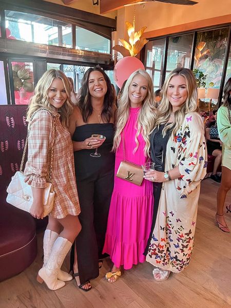 Perfect way to kick off a full week of fun with these sweet friends at the @tartecosmetics party! Y’all know we are Tarte makeup lovers and we are sharing a brand new exclusive collection that you can buy first 🤩 Sharing more details in stories! Use merrittandstyle15 to get 15% off everything site wide😘💄💋 


#LTKCon #LTKstyletip #LTKbeauty