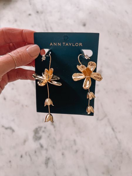 Floral earrings for spring 