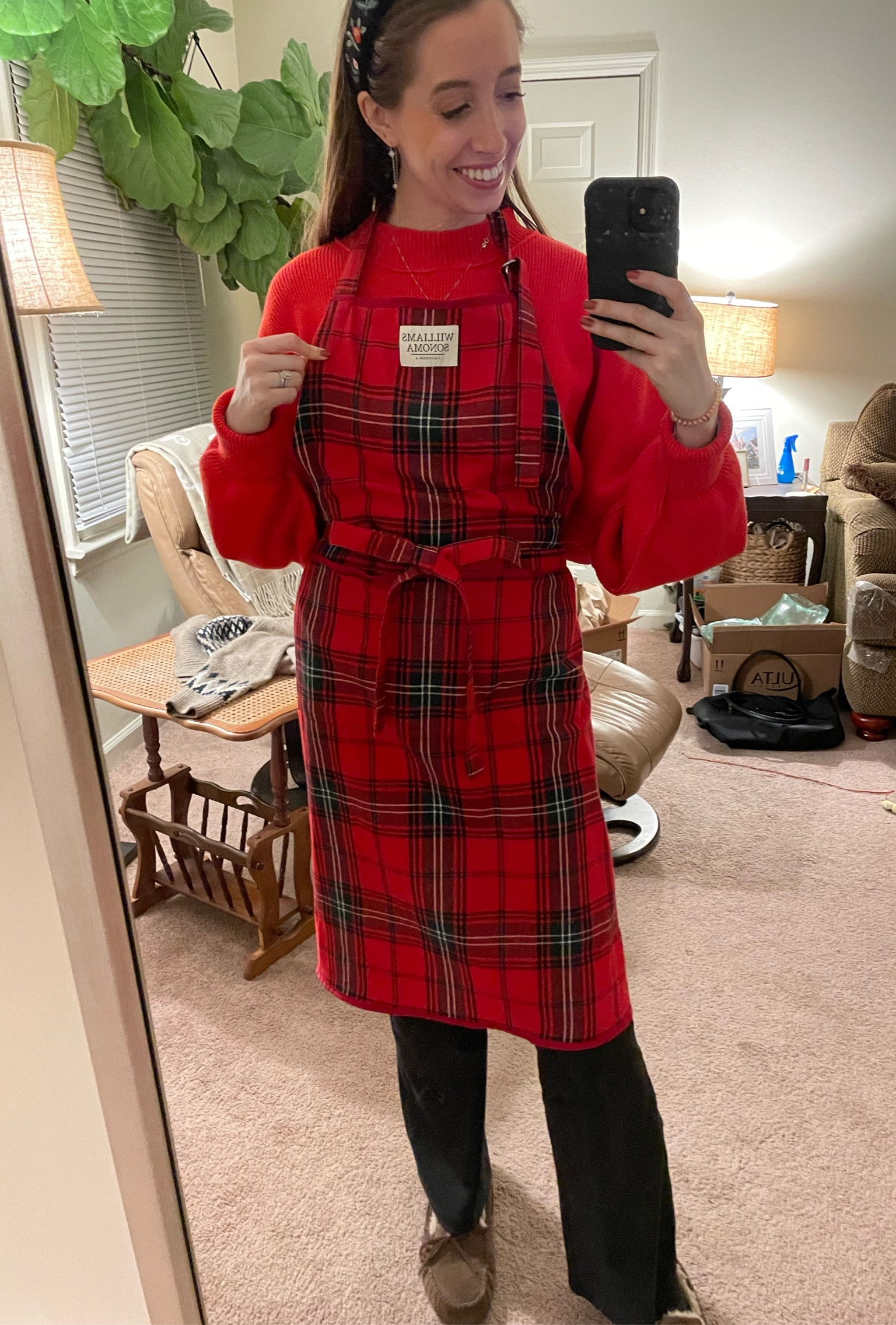 Love this tartan plaid apron for the holidays - perfect hostess gift! 

#LTKFindsUnder50 #LTKGiftGuide #LTKHoliday