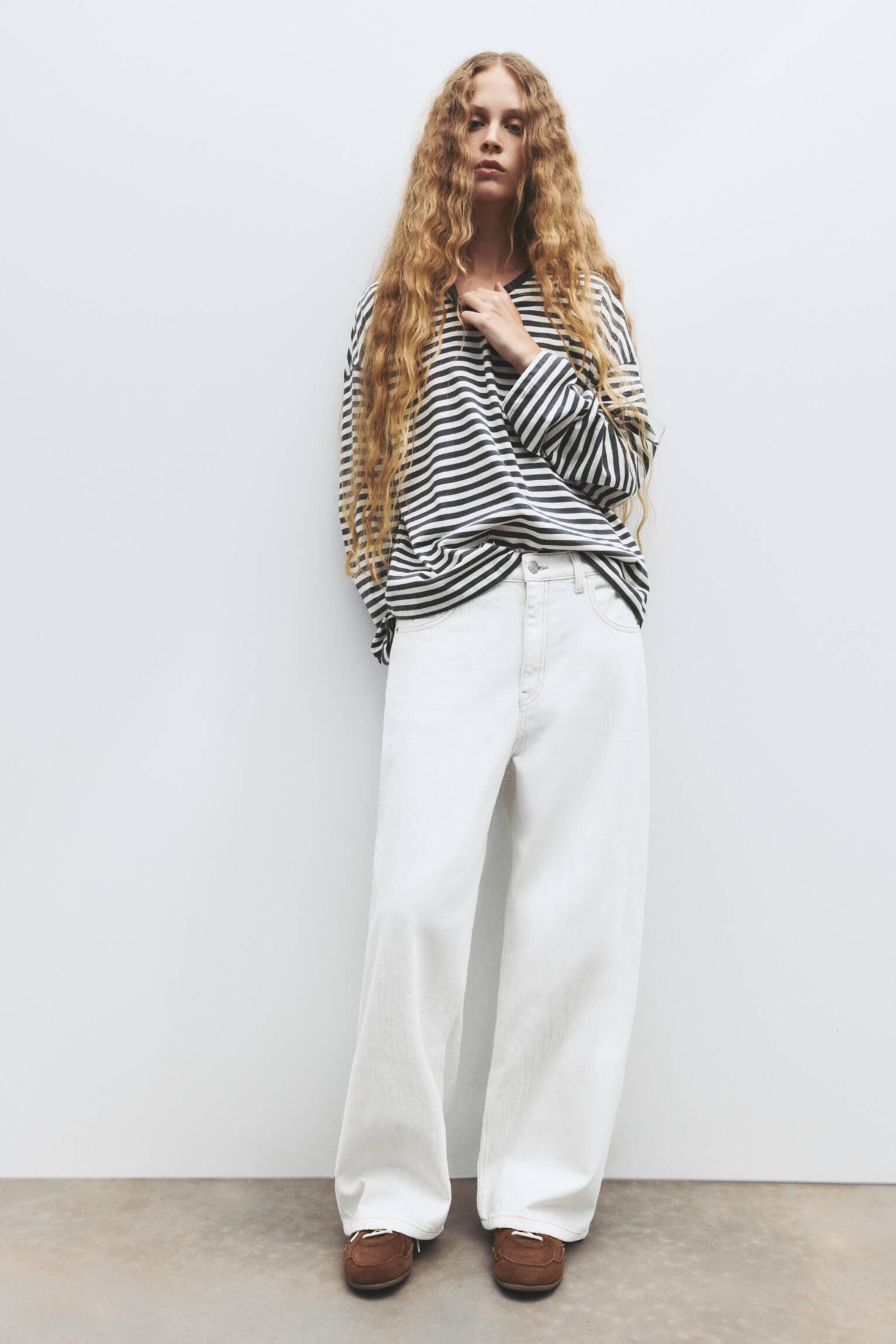 Textured white baggy jeans - pull&bear | PULL and BEAR UK