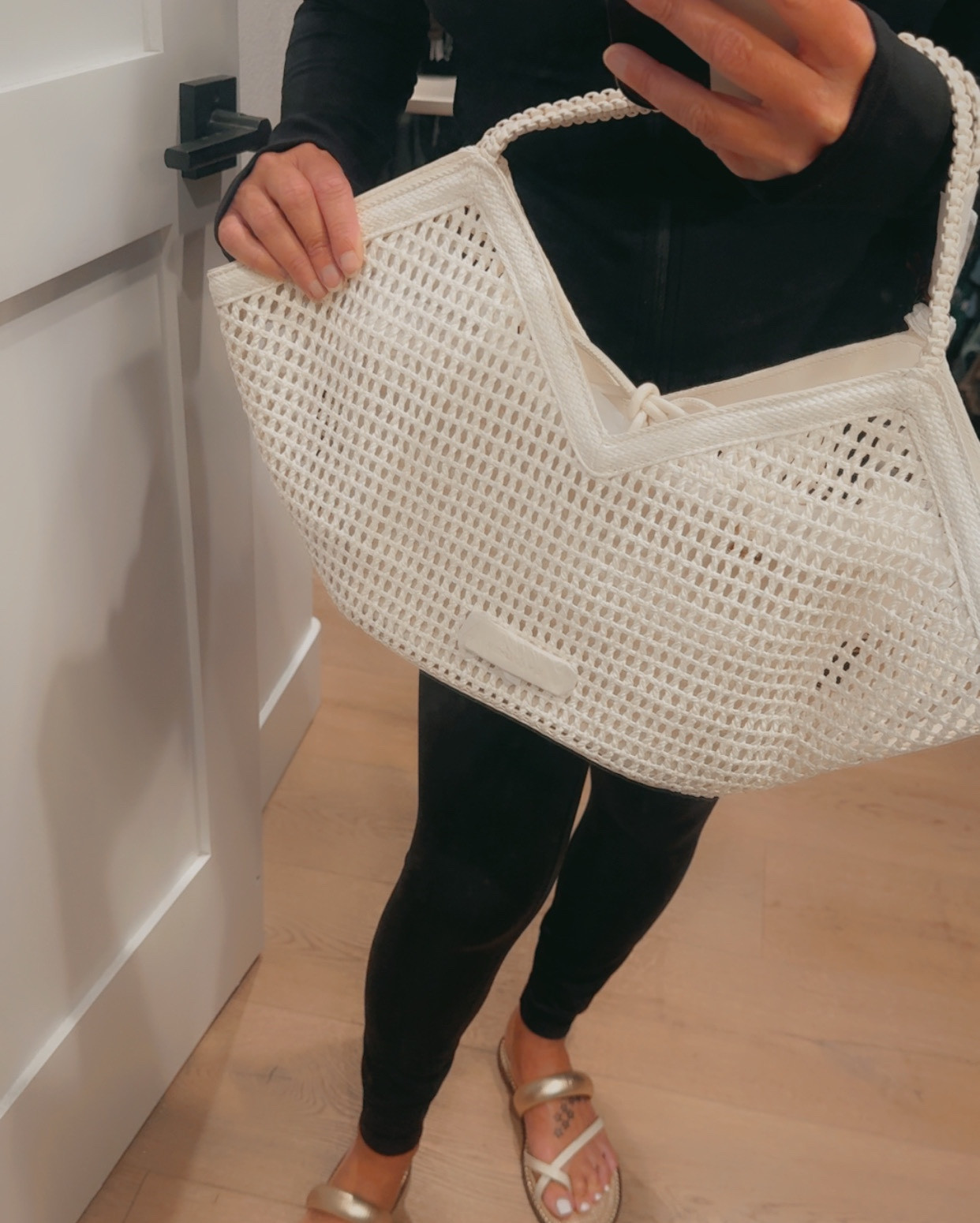 New summer tote bag ☀️ easy to hold 

#LTKSeasonal #LTKOver40 #LTKPetite