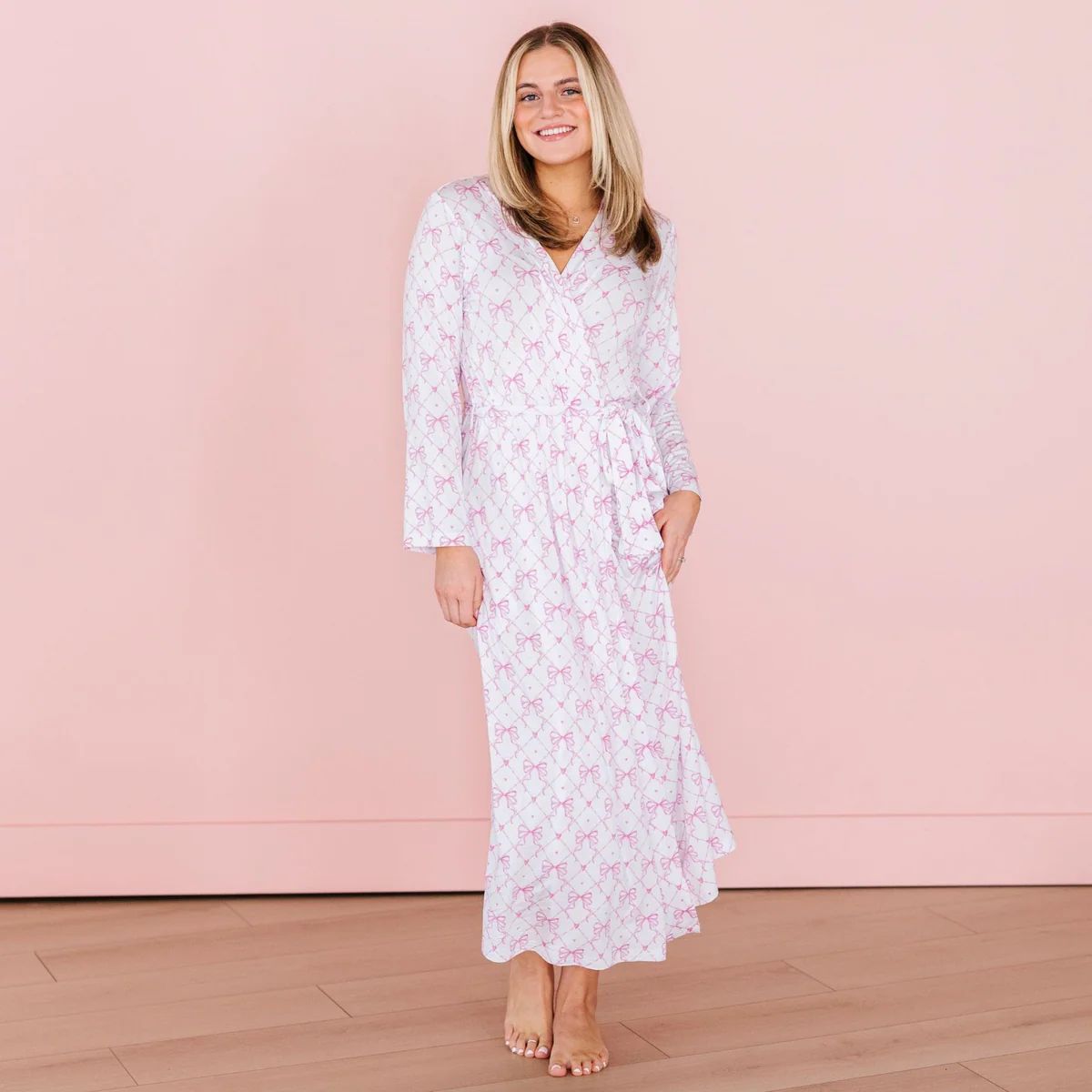 Take A Bow Women's Robe | Bums & Roses