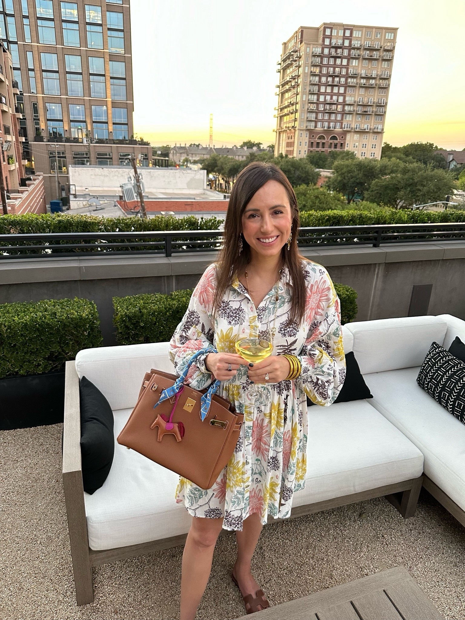 Red dress boutique dress with Kendra Scott jewelry 




#LTKfindsunder100 #LTKfindsunder50 #LTKstyletip