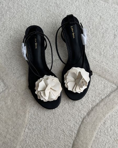 Do I keep them? 🖤
Another pair of beautiful flower shoes… these are from & Other Stories 🖤
3D rose shoes | Black and white shoes | Wedding guest outfit ideas | Strappy sandals | Mid heels 

#LTKwedding #LTKshoecrush #LTKworkwear