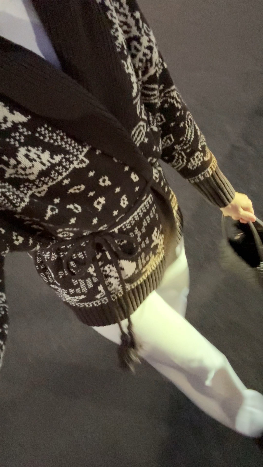 I’m 5’7 wearing size small in the sweater and long sleeve tshirt and small in the pants 

#LTKFindsUnder100 #LTKSeasonal #LTKootd