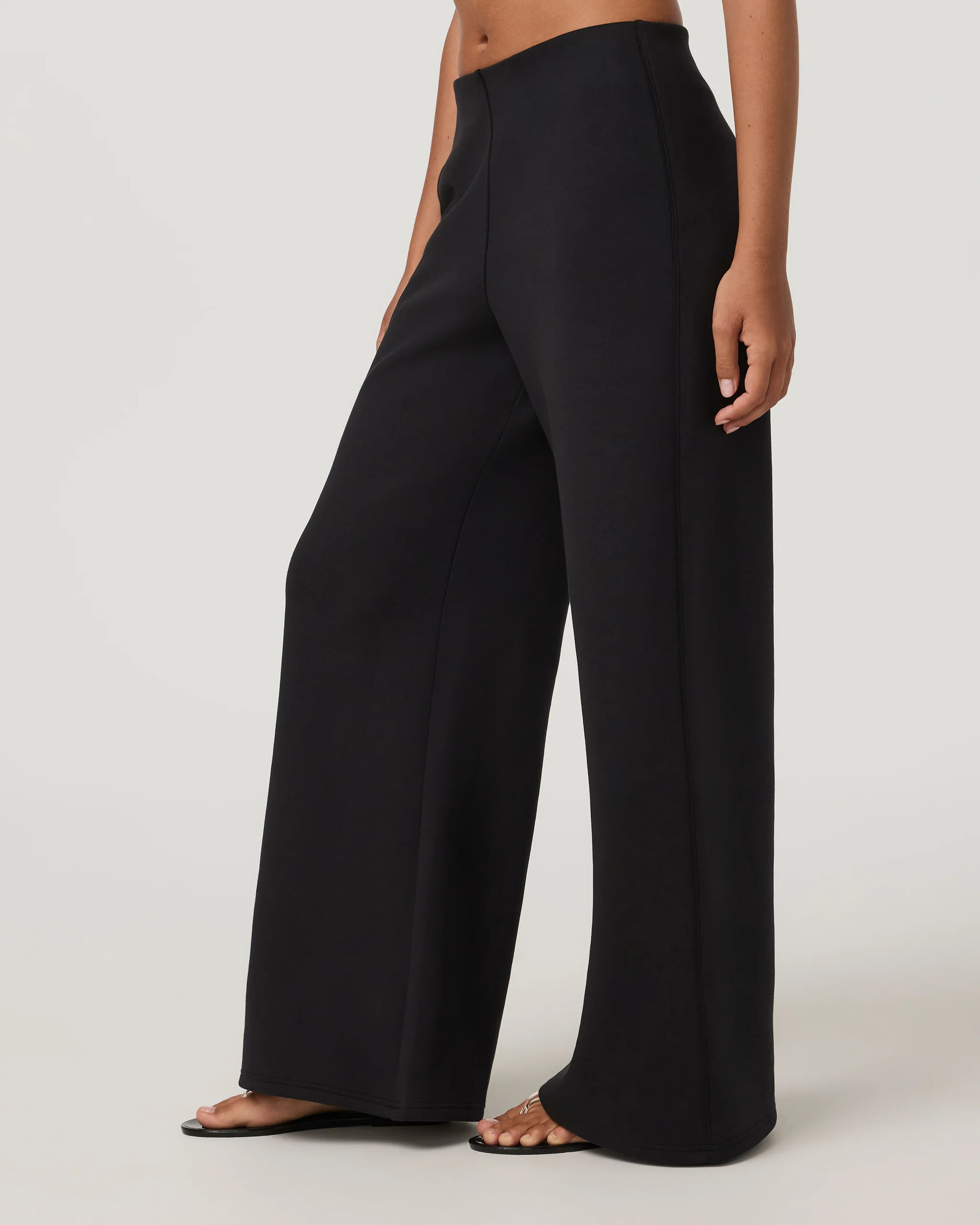Vuori Galaxy High Rise Wideleg- Long | Black | XS, Size Extra Small | Vuori Clothing (US & Canada)