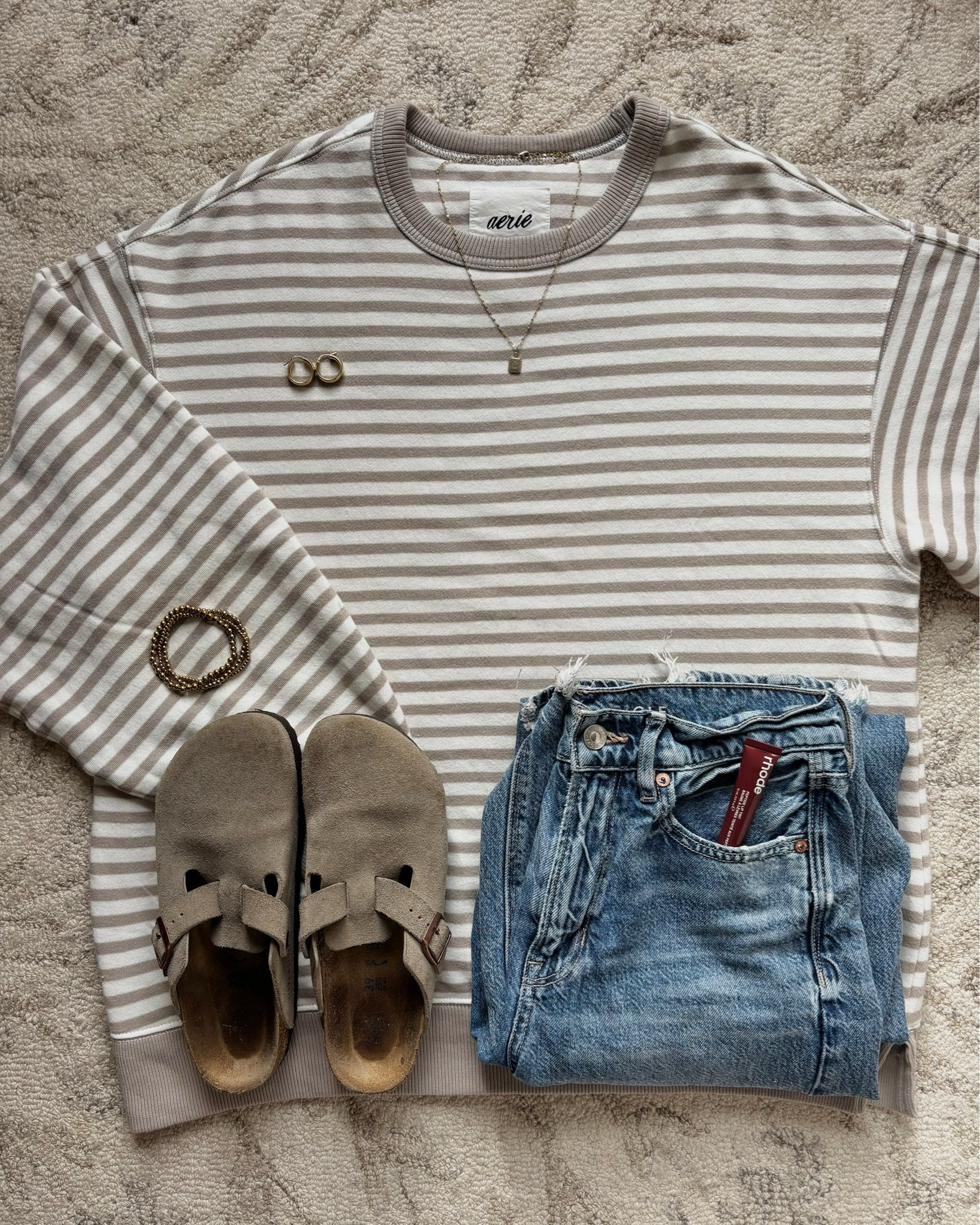 cute and cozy outfit inspo with jeans!


#LTKootd #LTKGiftGuide #LTKCyberWeek