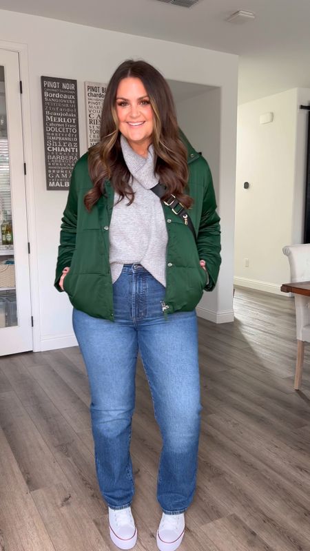 Midsize outfit, Elevated basics, winter outfit, size 12, style over 30, puffer jacket, curvy denim

Sweater, large
Jeans, 31
Jacket, large 
Shoes, 10 (True to size)
Sweatshirt, medium
Sweatpants, large

#LTKSeasonal #LTKmidsize #LTKstyletip