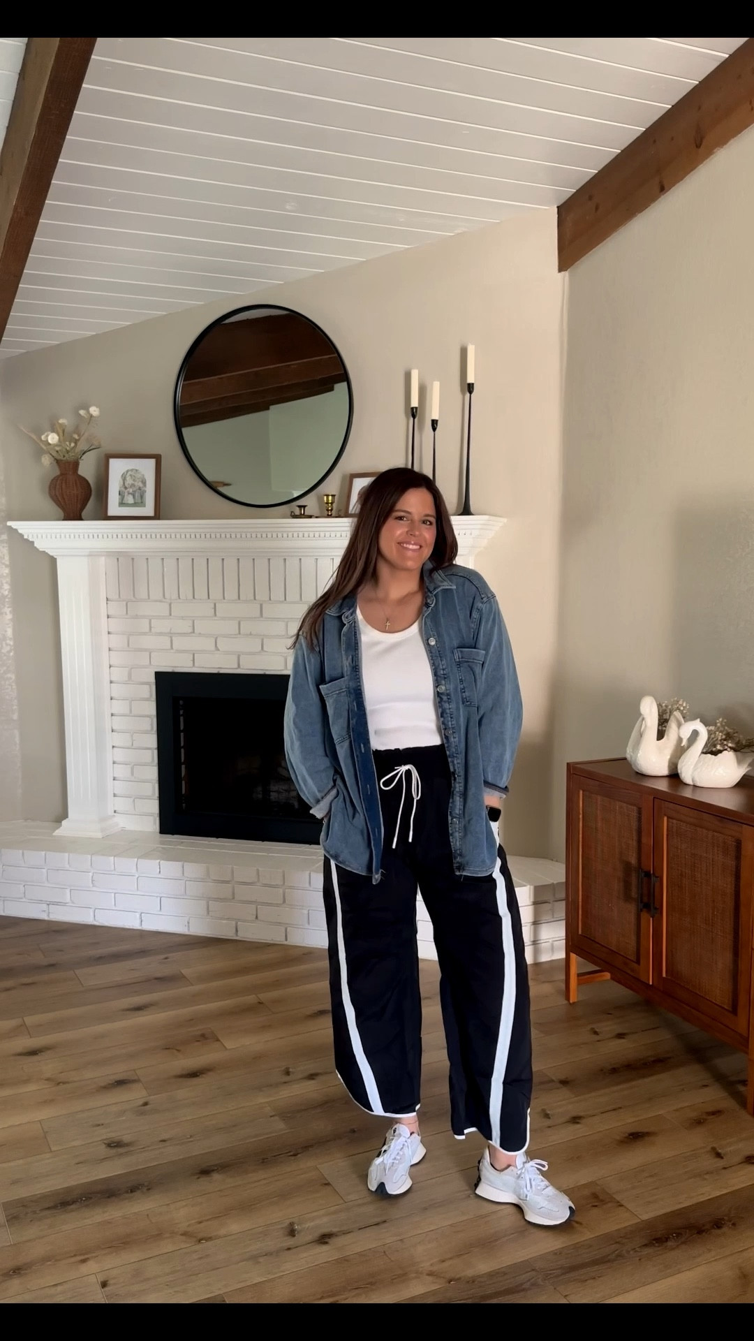 What I wore as a teacher this weekend to run errands 🖤 | weekend wear

#LTKFindsUnder50 #LTKActive #LTKTravel