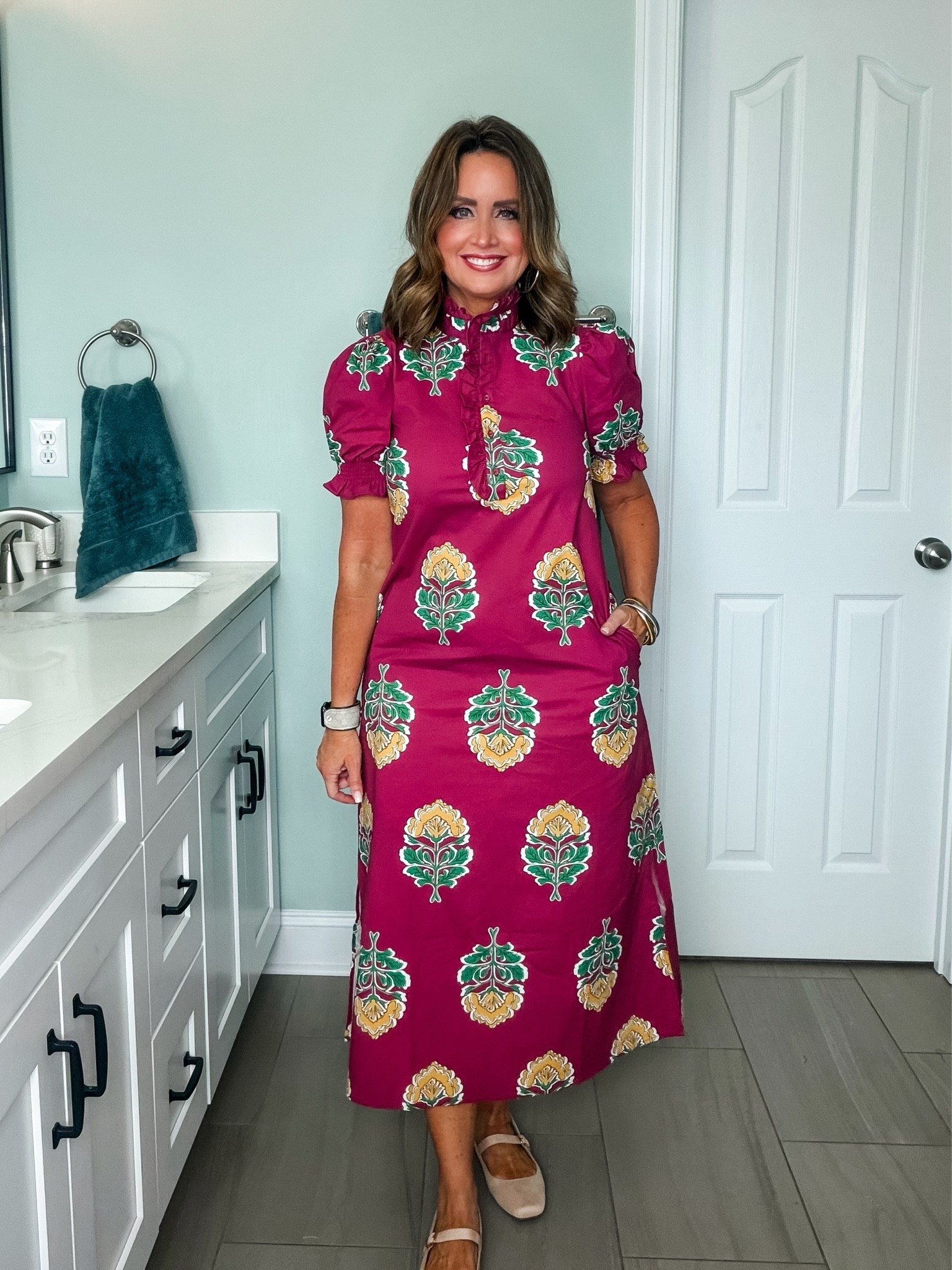 This dress is stunning!
Runs true to size (in a small)

#LTKOver40 #LTKSeasonal #LTKootd
