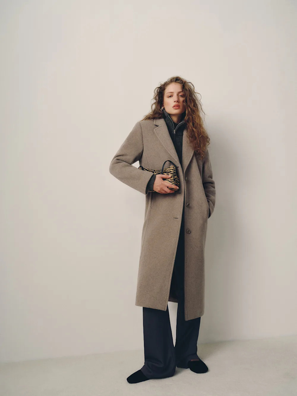 These Reformation finds are exactly the vibe I want this fall 🤎 Easy dresses, cozy knits, cute little jackets, and timeless coats that you can mix with basically everything already in your closet. Very effortless, very polished, very wear-it-again-and-again.

#ReformationStyle #ReformationFinds #FallStyle #FallBasics #FallWardrobeStaples #FallDress #CozyKnits #FallSweaters #FallJackets #FallCoats #TimelessStyle #MinimalWardrobe #AutumnStyle #FallOutfits #FallFashion2026 #ChicWardrobe 

 #LTKSeasonal #LTKU #LTKSaleAlert