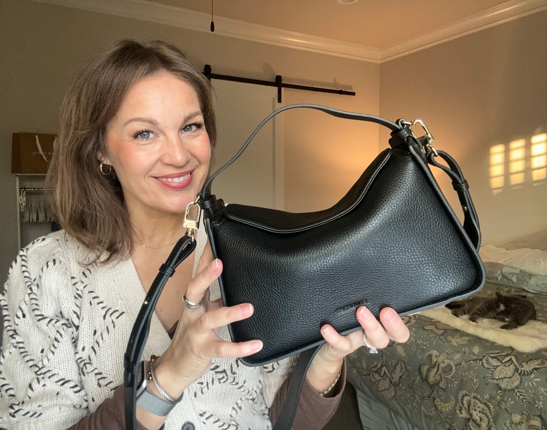 The horse clementine
Blacke pebbled leather handbag with gold hardware 
Affordable luxury handbag
#ltkitbag


#LTKWorkwear #LTKGiftGuide #LTKTravel