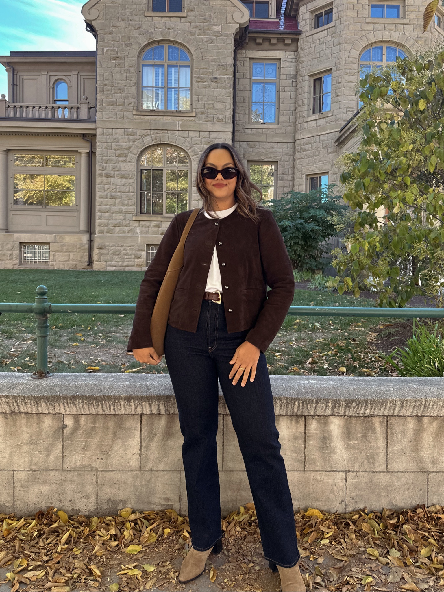 Fall outfit idea!

-Reformation chocolate brown collarless suede jacket, I have a large. 
-Aritzia white T-shirt, I have a medium. 
-Levi’s high rise straight jeans in indigo, I have a size 30. 
-Beige suede ankle boots, similar linked. 
-Coach beige suede oversized tote bag. 
-Celine Triomphe cat eye sunglasses. 


#LTKstyletip #LTKcanada #LTKautumn