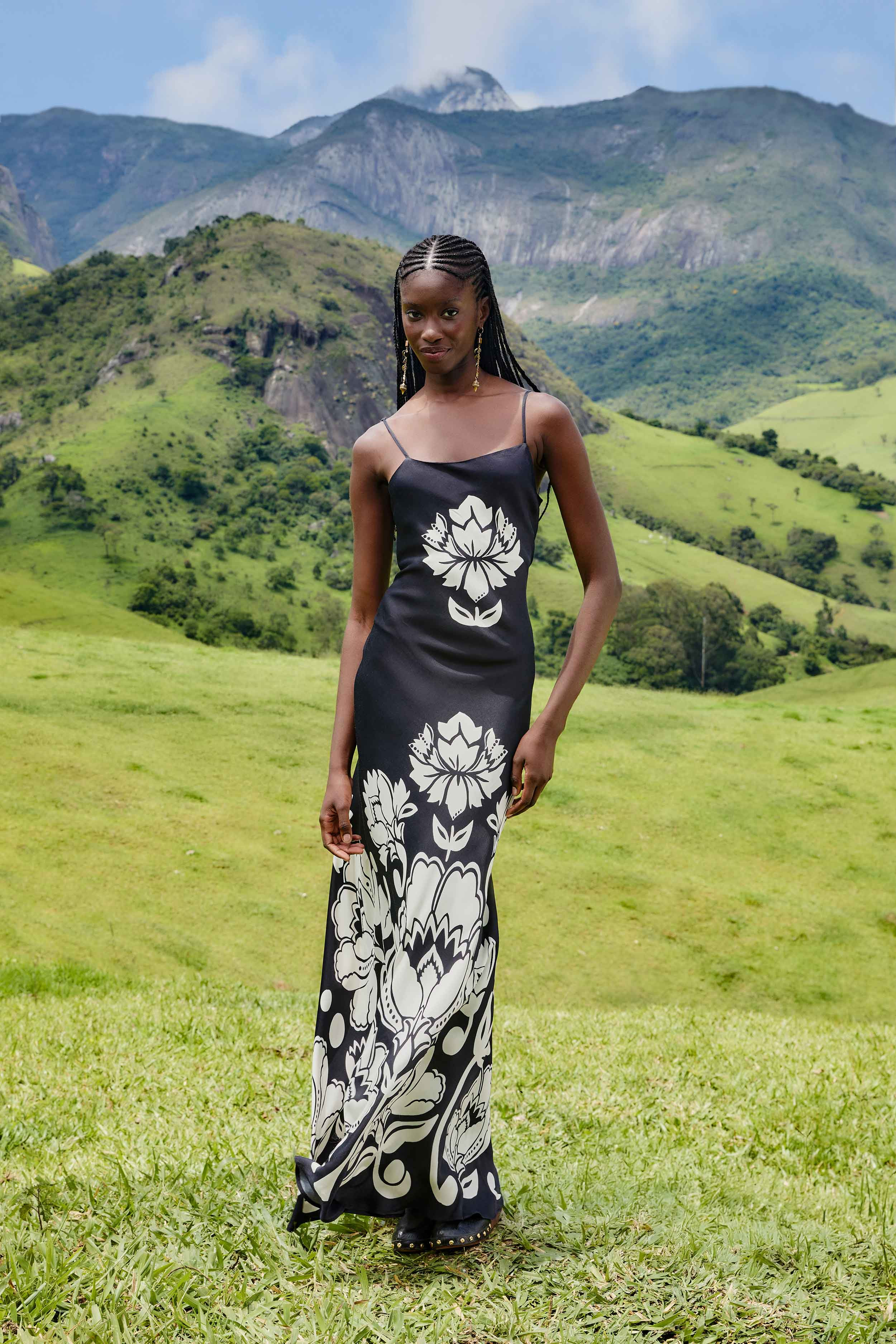 Black & White Floral Arabesque Slip Lenzing\ufffd Ecovero\ufffd Viscose Maxi Dress | FARM Rio | Farm Rio UK