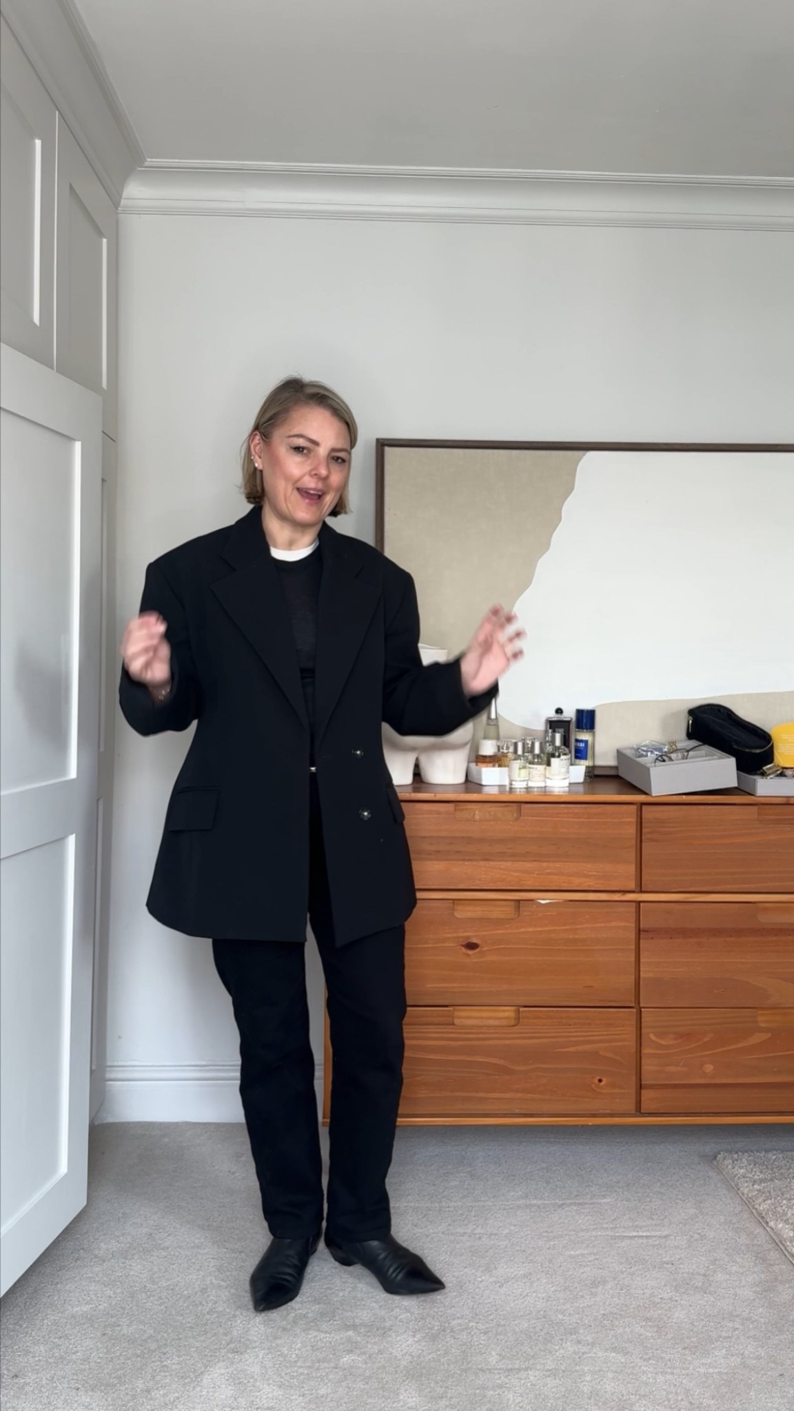 Blazer sold out but linked a few other. 

Jeans wearing a size 28
Tees wearing a size M