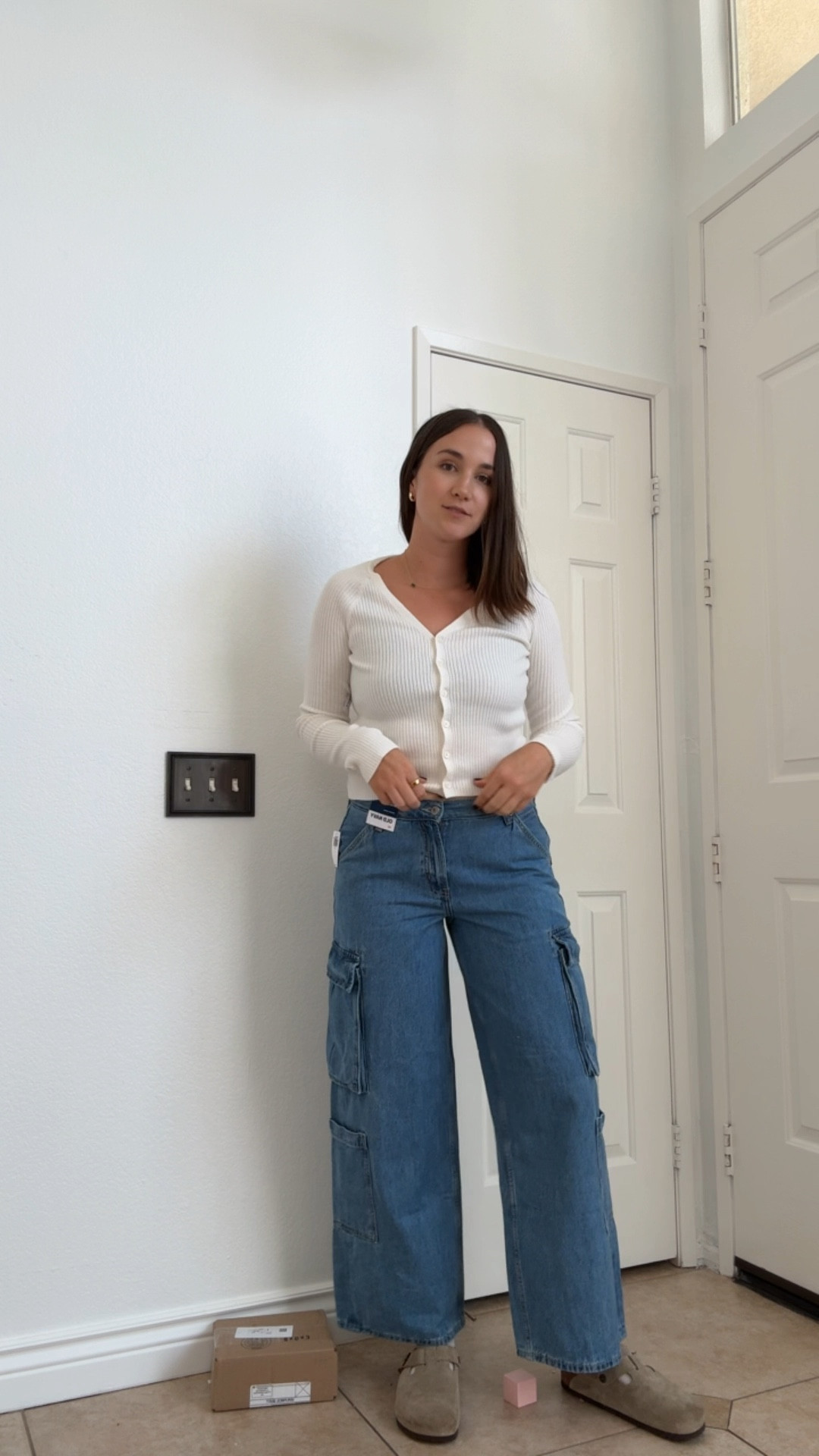 Size ten in the jeans and med sweater!! 