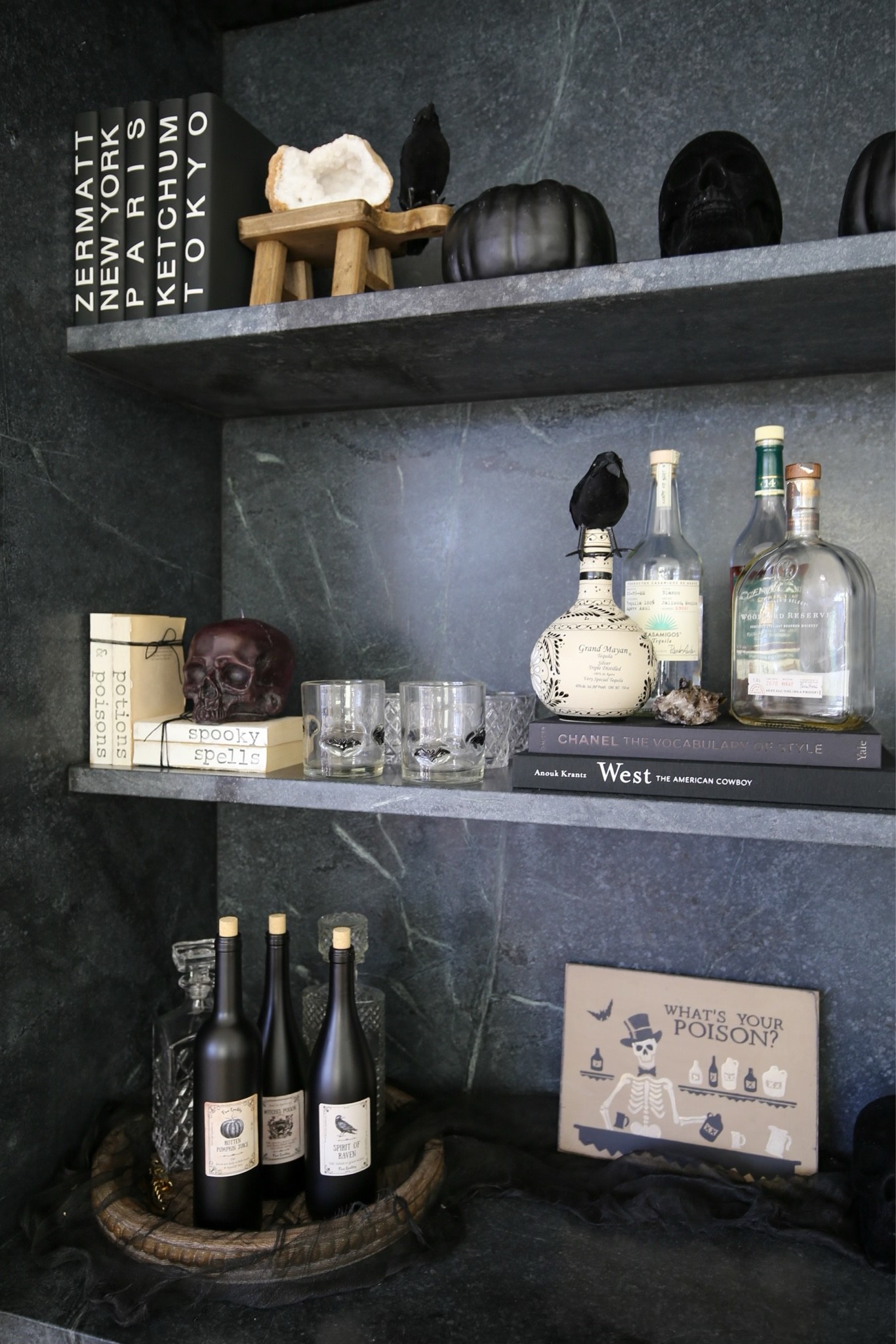 H O M E \ spooky chic Halloween decor🖤🖤 Many amazon home finds! Crows, bottles, gauze and more


#LTKhome #LTKHalloween