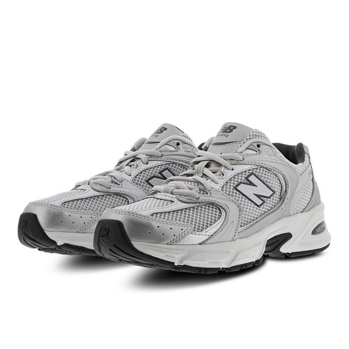 New Balance 530 | Foot Locker (FR, NL, UK, IT)