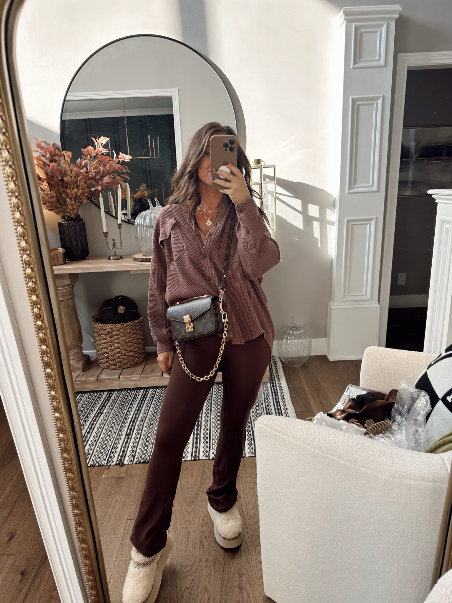 Everything from aerie 🐻🤎

Fall outfit 
Ltk sale 
Fall style 
Uggs 
Matching set 
Neutral outfit 
Lounge
Flare leggings 
Travel outfits 

#LTKSale #LTKstyletip #LTKtravel