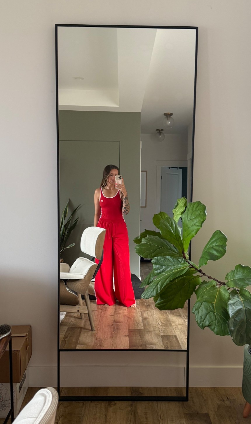 Pants in August should be a crime but red on red is perfection. I feel like baby Kathryn would be so proud of this look  - it’s giving 90s baby  

#LTKActive #LTKSeasonal #LTKStyleTip