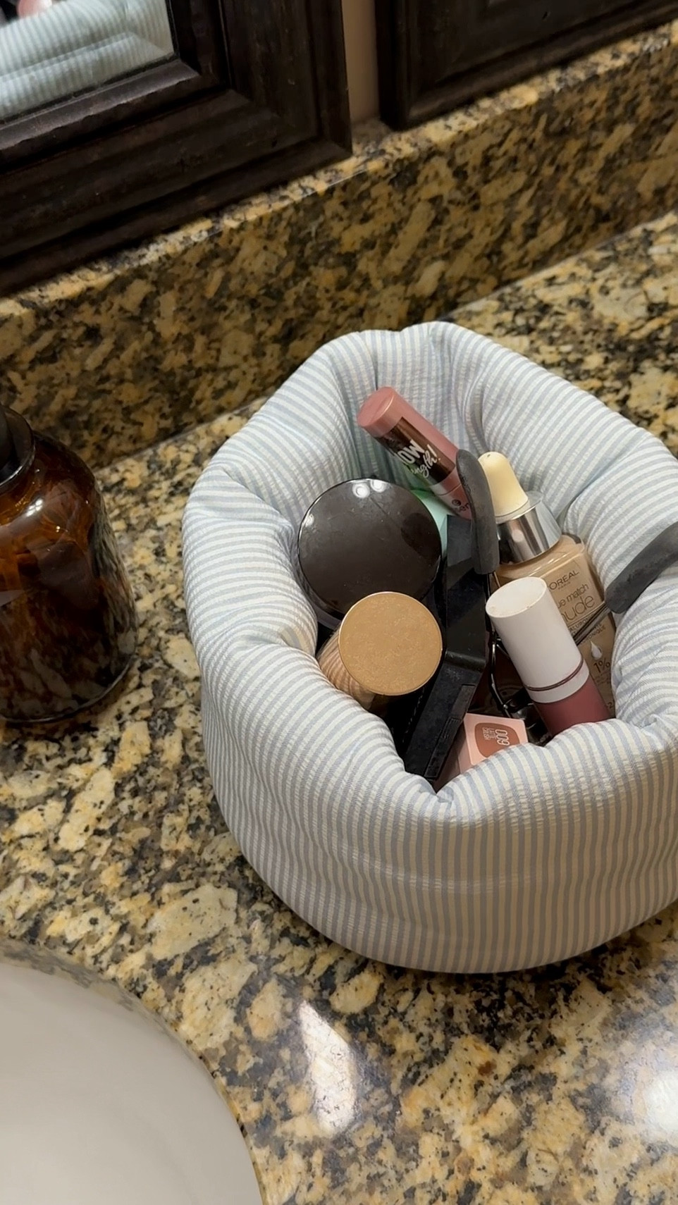 Elf primer
L’Oréal true match in rosy light & light mixed together
Elf liquid blush in suave mauve 
Saie liquid bronzer in sand
Laura Mercier setting powder in soft pink
Saie Super Gel in starglow as a highlighter 
Wet n Wild powder highlighter on the inner corners of the eyes
Physicians Formula butter bronzer in 6676
Covergirl powder blush in iced plum
Amazon brown mascara
Charlotte Tilbury Flawless Setting Spray
Maybelline Lifter Glaze in latte crush 

#LTKFindsUnder50 #LTKBeauty #LTKStyleTip