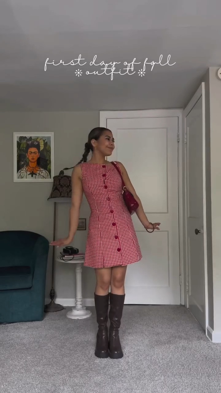 Happy first day of fall!🤎✨ 

Dress: @rihoas_official 🎈♥️ 

#ootd #fallfashion #fall #rihoas #dress #inrihoas #ootdreel #FashionReel #StyleInspo