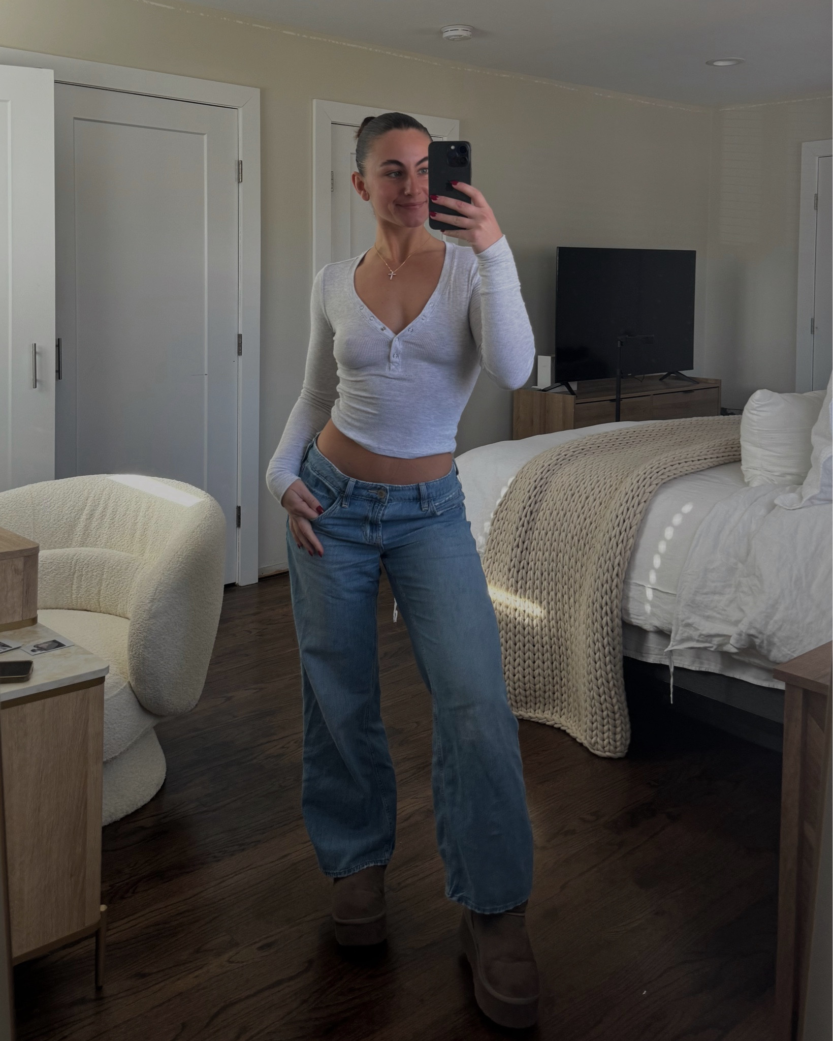 Size XS top, size 27W jeans, size 8.5 shoe! 

#LTKFindsUnder100 #LTKSaleAlert #LTKFindsUnder50