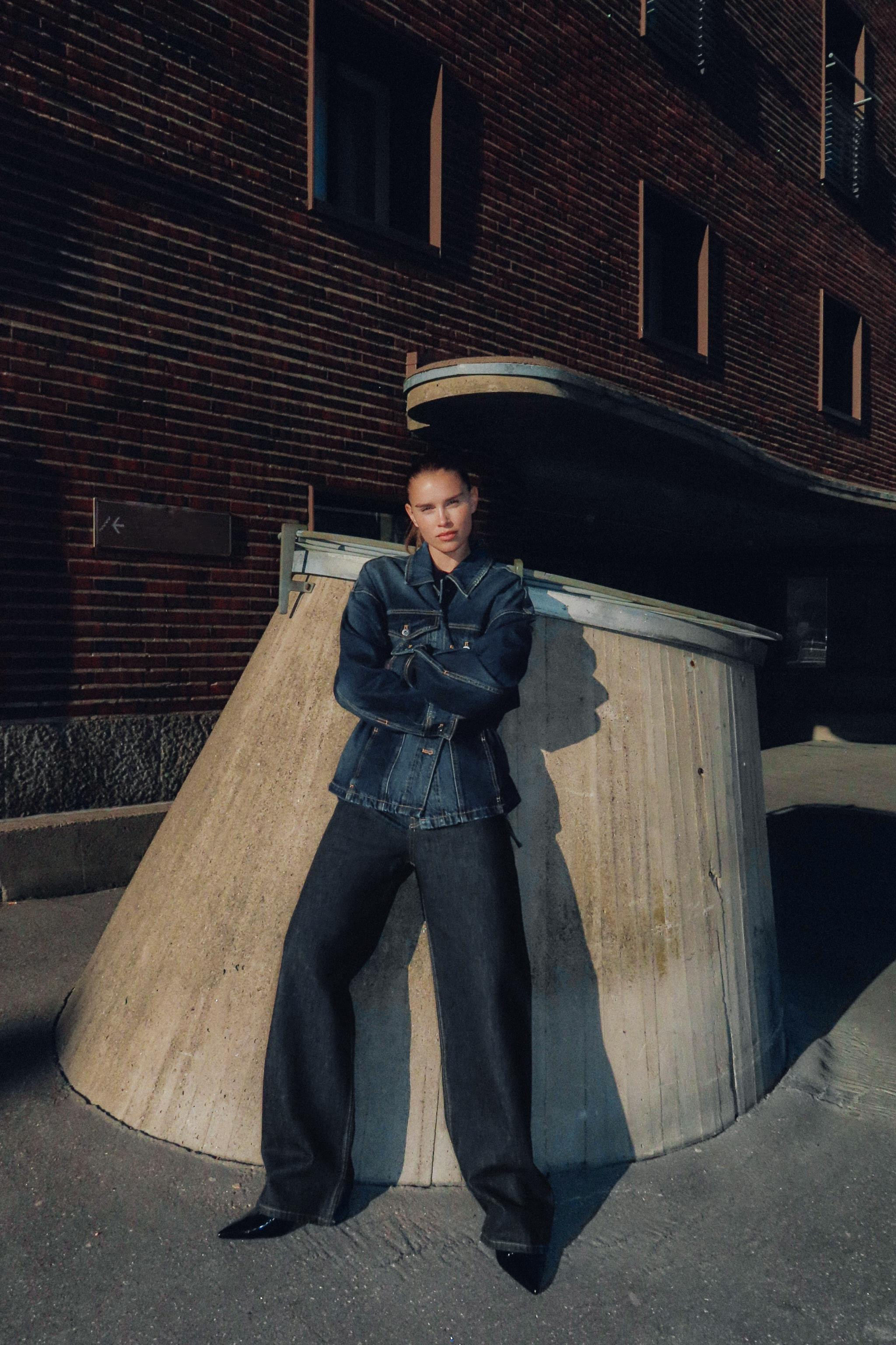 TRF STRAIGHT HIGH-WAIST JEANS WITH BELT LOOPS | Zara UK