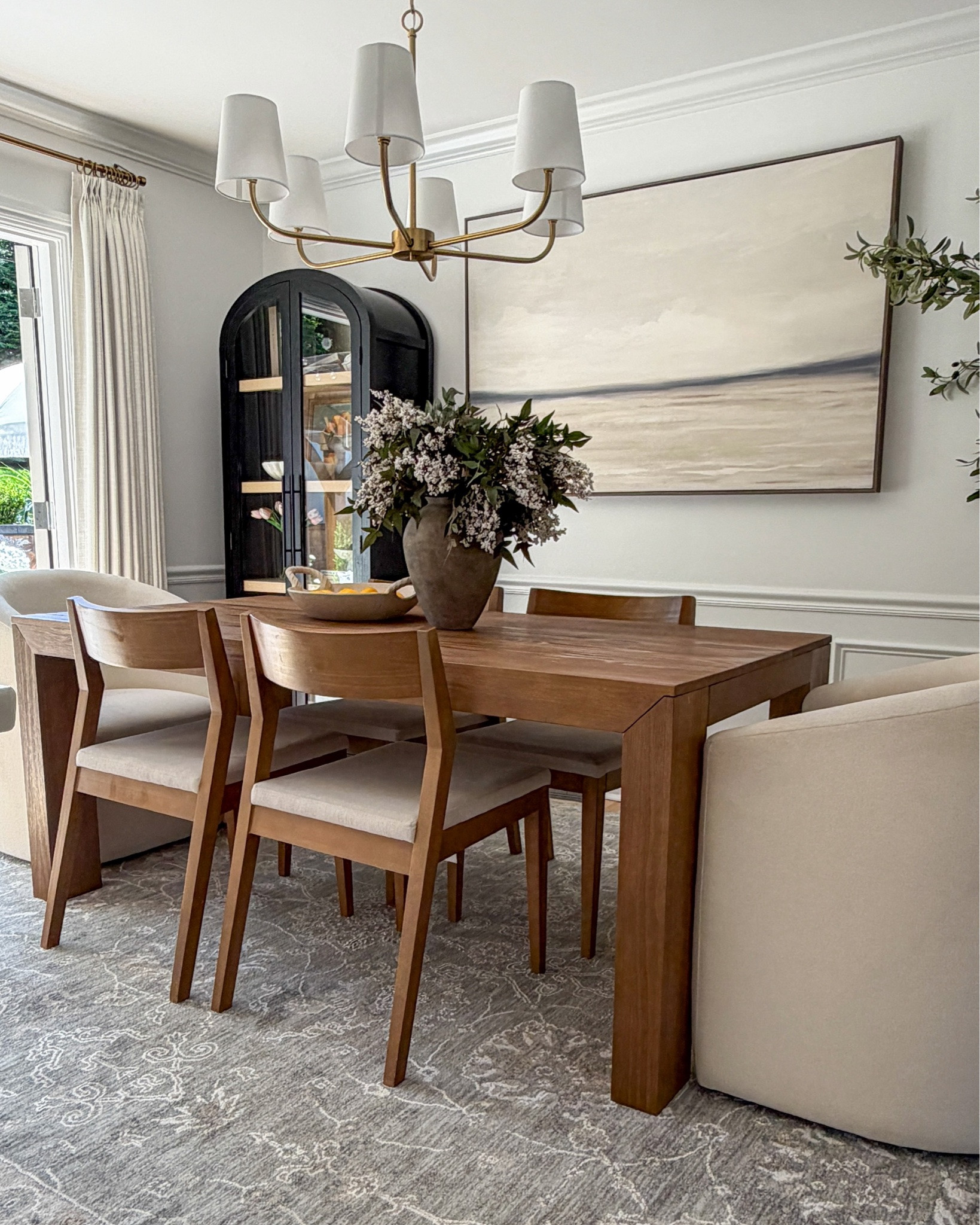 Slowly getting my home ready for the season ahead, one room at a time. 

This dining room is still one of my favorite spaces to in our home, and I can’t wait to add a few cozy touches soon. 🍂🤎

#diningroomdecor #diningroominspo #modernorganic #neutralhome #interiorinspo

#LTKSaleAlert #LTKHome