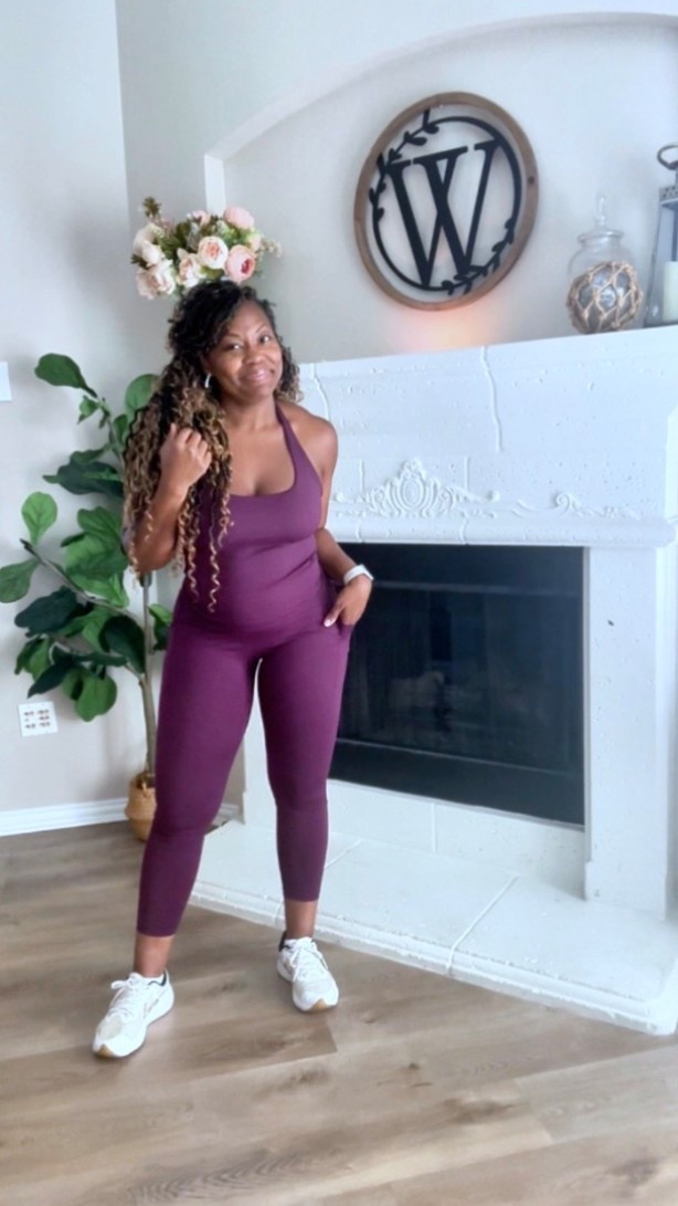 Loving this workout, padded halter top, leggings set from Amazon 


Fitness class, gym, workout outfit of the day

#LTKActive #LTKootd #LTKselfcare